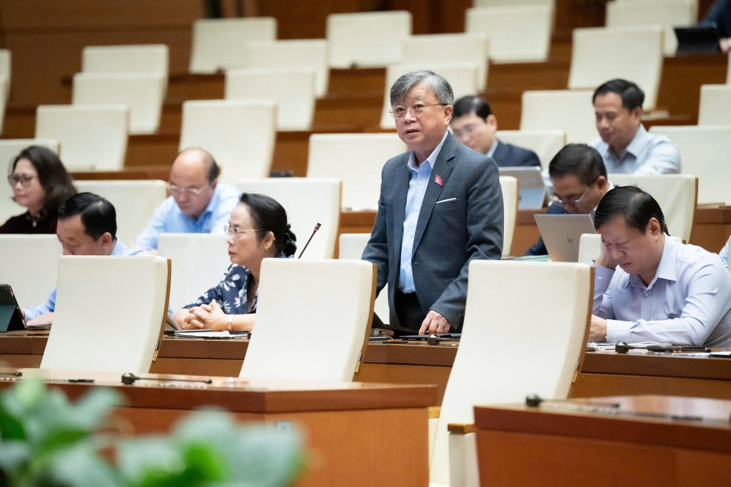 ĐBQH: Quy hoạch cán bộ lãnh đạo "có lên có xuống, có vào có ra" - Ảnh 1.