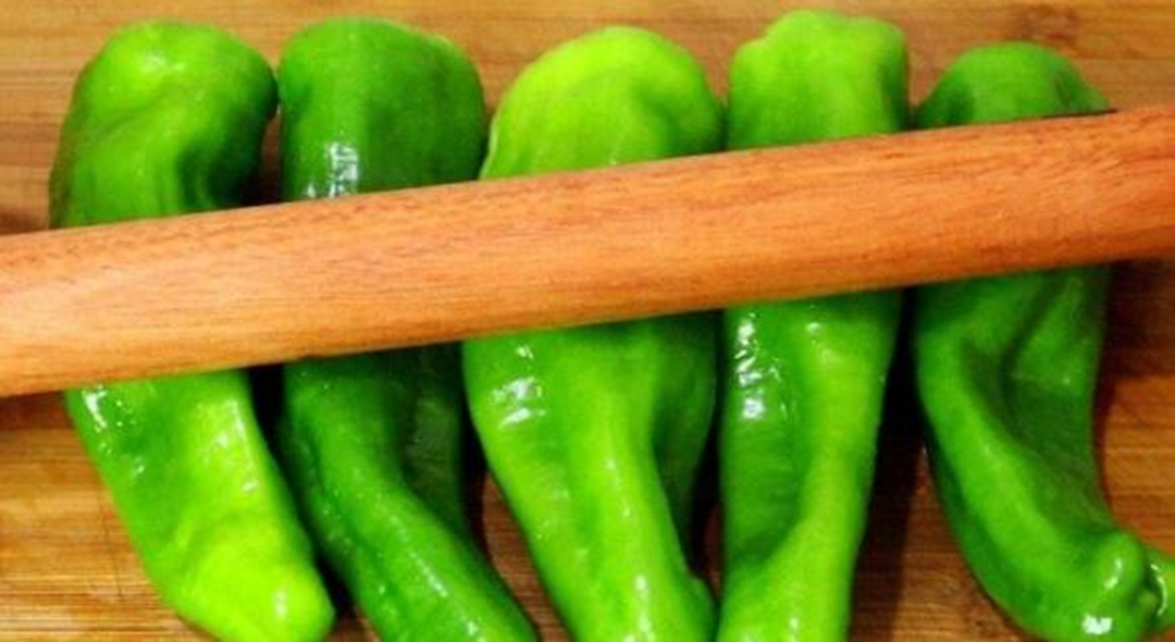 Đừng chỉ ăn lá, quả của cây này quý như "nhân sâm người nghèo" chợ nào cũng bán - Ảnh 1.