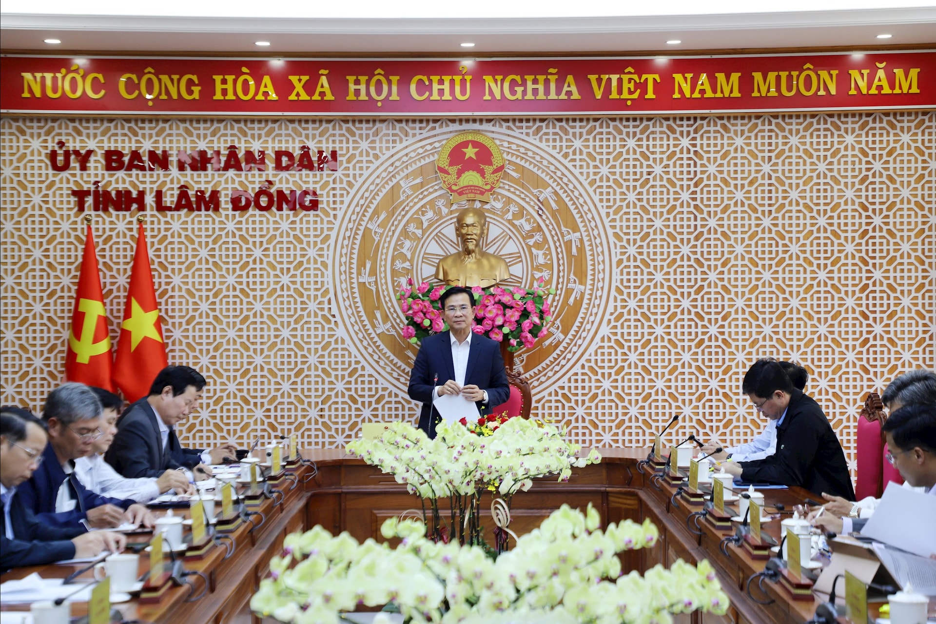 Hai “điểm nghẽn” của kinh tế Lâm Đồng- Ảnh 1. Hai “điểm nghẽn” của kinh tế Lâm Đồng- Ảnh 1.