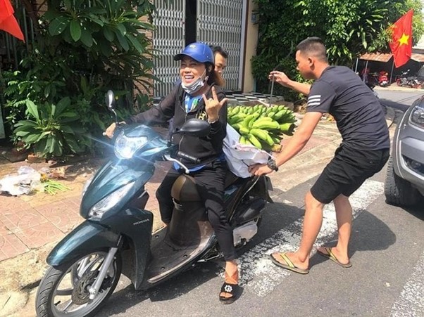"Họa mi núi rừng" tuổi U60: Về quê chăn heo vẫn hát và cười vang, mắc nhiều bệnh phải nhập viện - Ảnh 4.