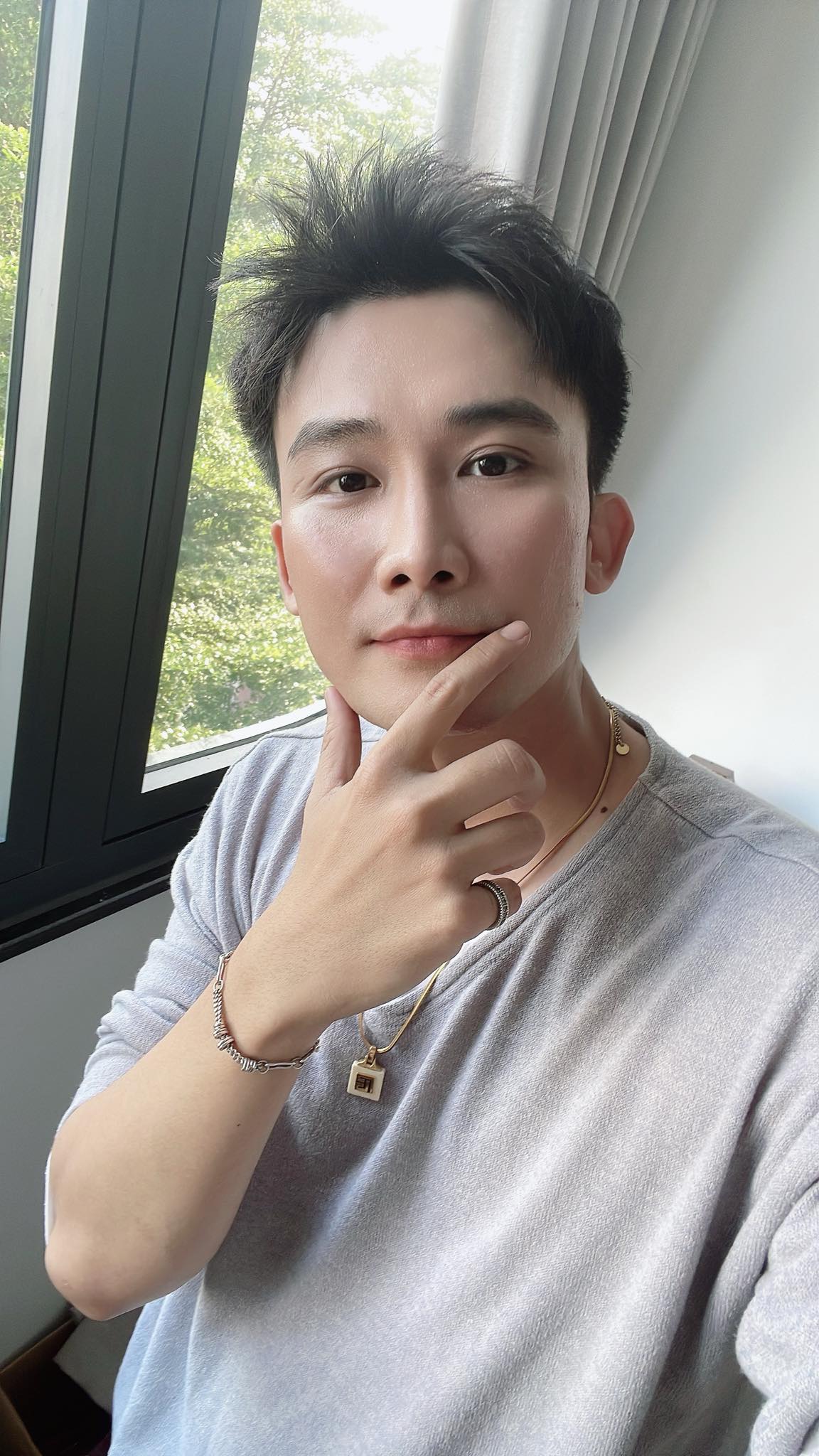 "Hoàng tử lai Thái" nhan sắc U40 làm say lòng bao khán giả - Ảnh 5.