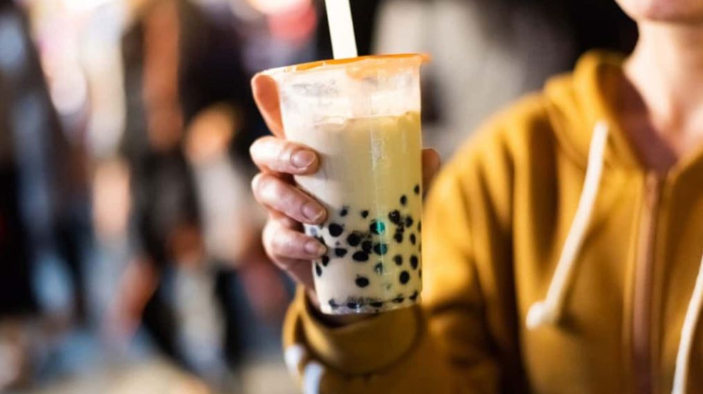 Người phụ nữ 28 tuổi nguy kịch vì thường xuyên uống thứ nước "nhiều người mê" - Ảnh 1.