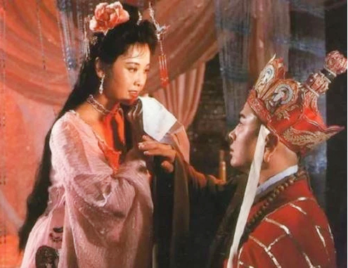 Mối tình đẹp và day dứt của Đường Tăng và nữ vương khiến khán giả si mê suốt 40 năm - Ảnh 1.