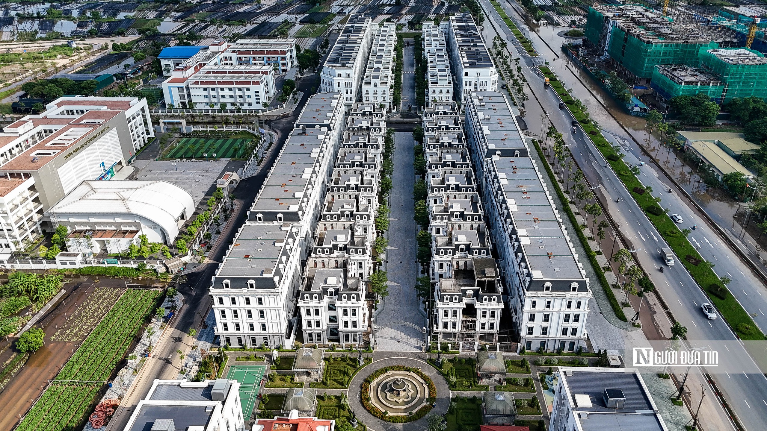 Hà Nội: Loạt biệt thự, shophouse xây xong vắng bóng người ở- Ảnh 3.