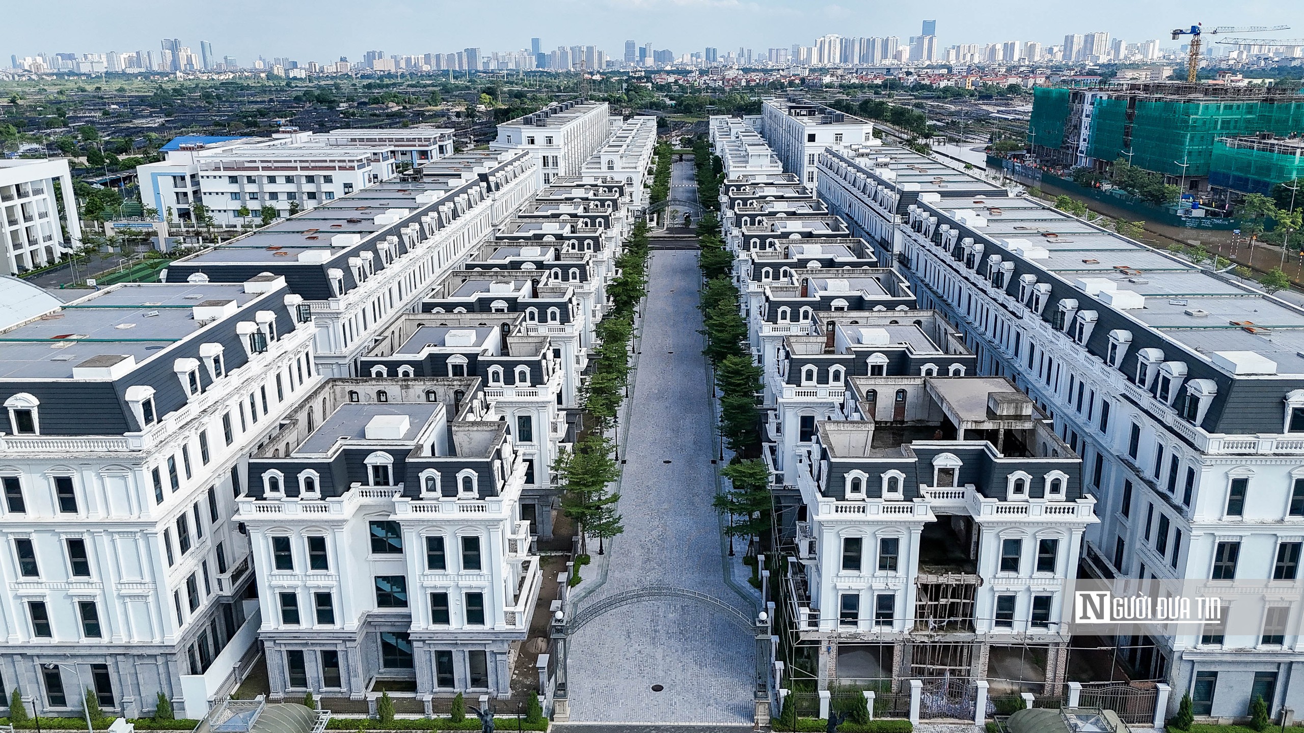 Hà Nội: Loạt biệt thự, shophouse xây xong vắng bóng người ở- Ảnh 8.