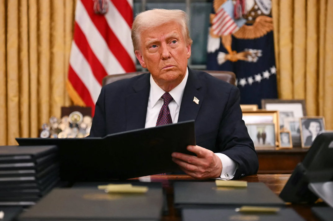 Nỗ lực của ông Trump liên quan quyền công dân theo nơi sinh tiếp tục vấp “đá tảng”- Ảnh 1.
