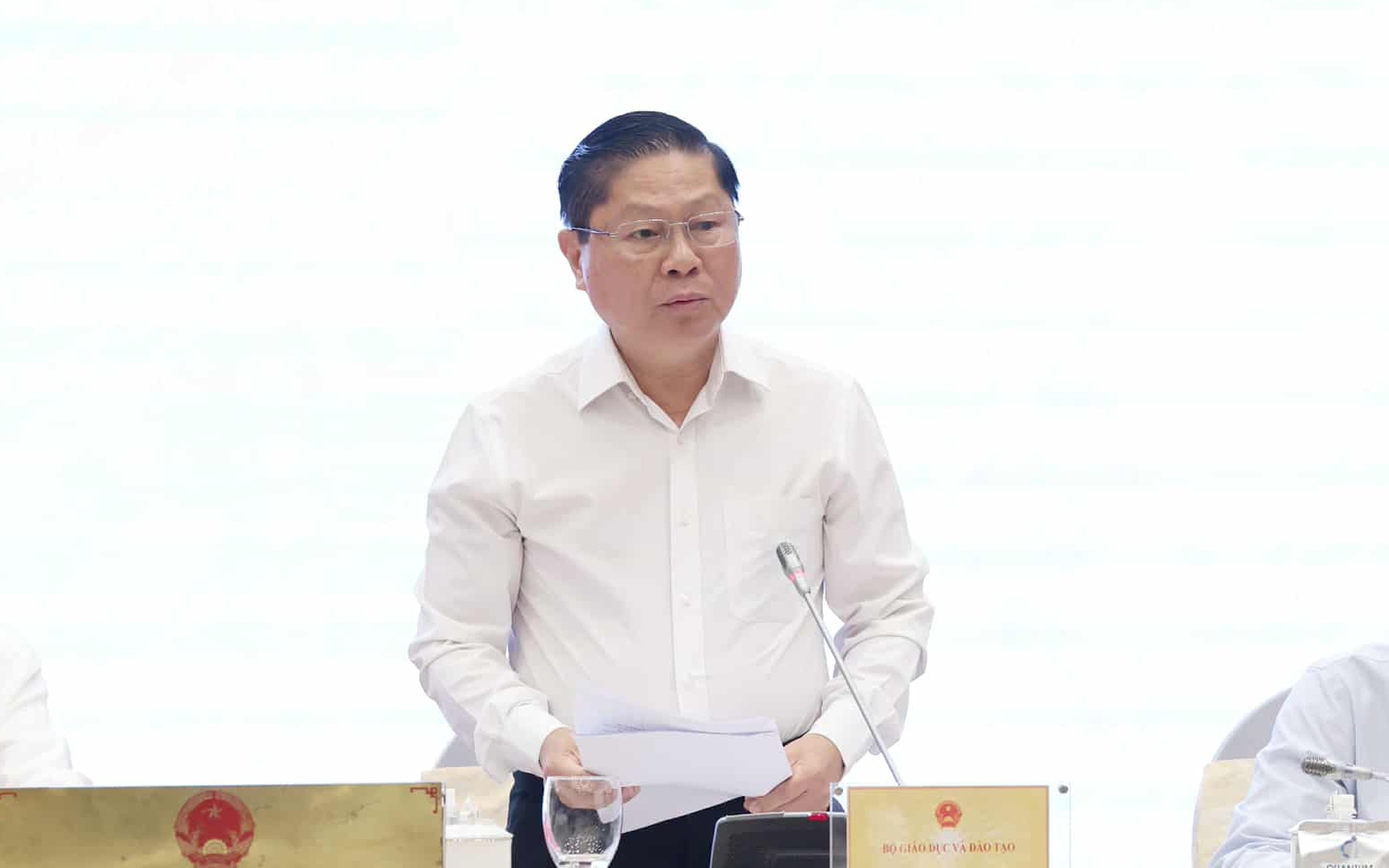Thủ tướng yêu cầu khắc phục thiệt hại do bão để học sinh tới trường - Ảnh 2.