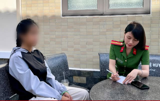 Sợ “gánh hậu quả nghiêm trọng”, nữ sinh vào nhà nghỉ làm việc online với công an giả- Ảnh 1.