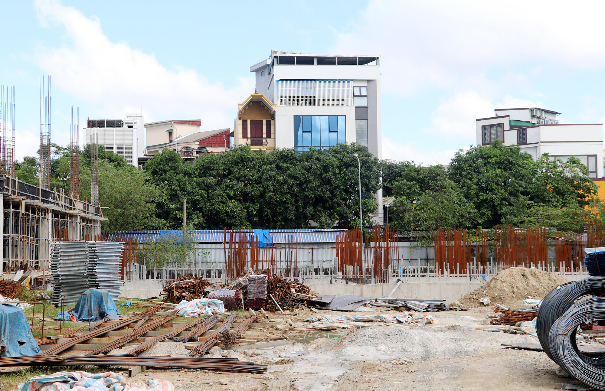 Nghệ An: Đẩy nhanh tiến độ tái định cư cho người dân khu chung cư Quang Trung cũ nát - Ảnh 5.