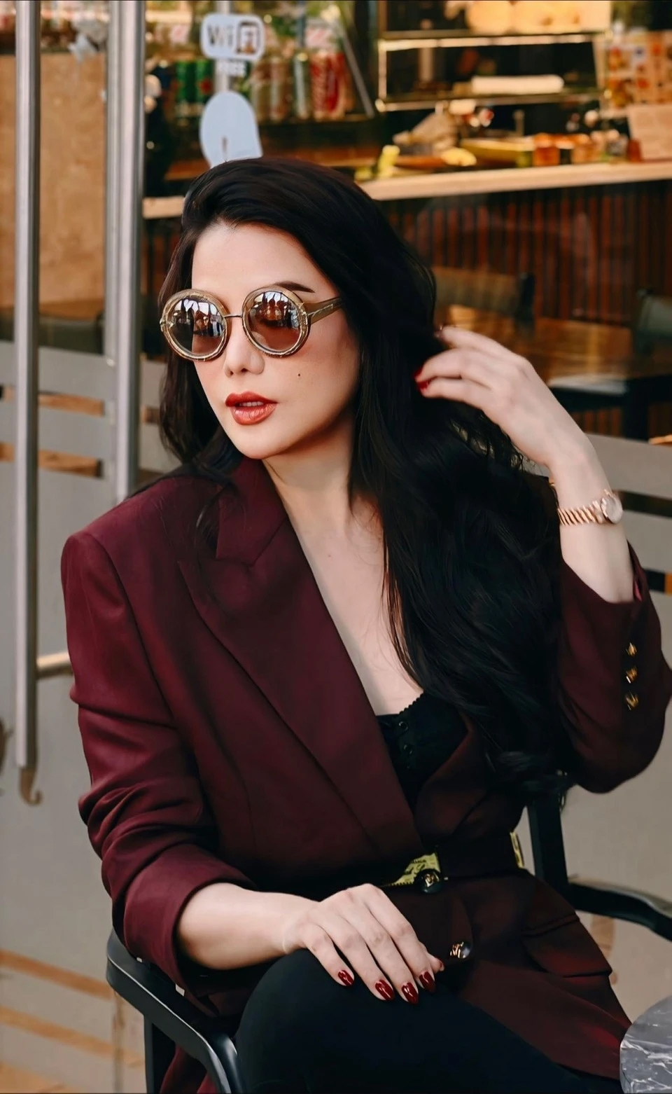 Diễn viên Trương Ngọc Ánh: Trước khi vướng vòng lao lý là "phú bà" ngầm của showbiz Việt - Ảnh 9.