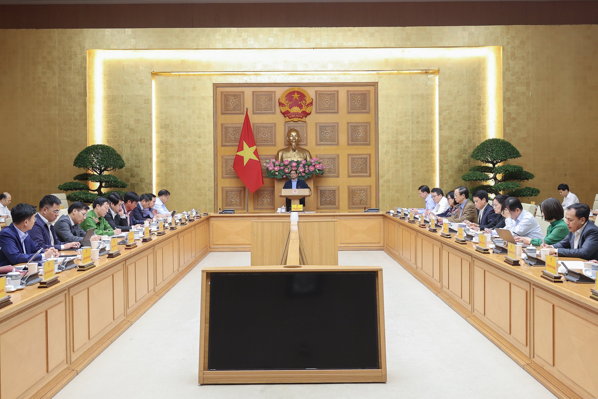 Thủ tướng: Dữ liệu phải lên sàn giao dịch - Ảnh 2.