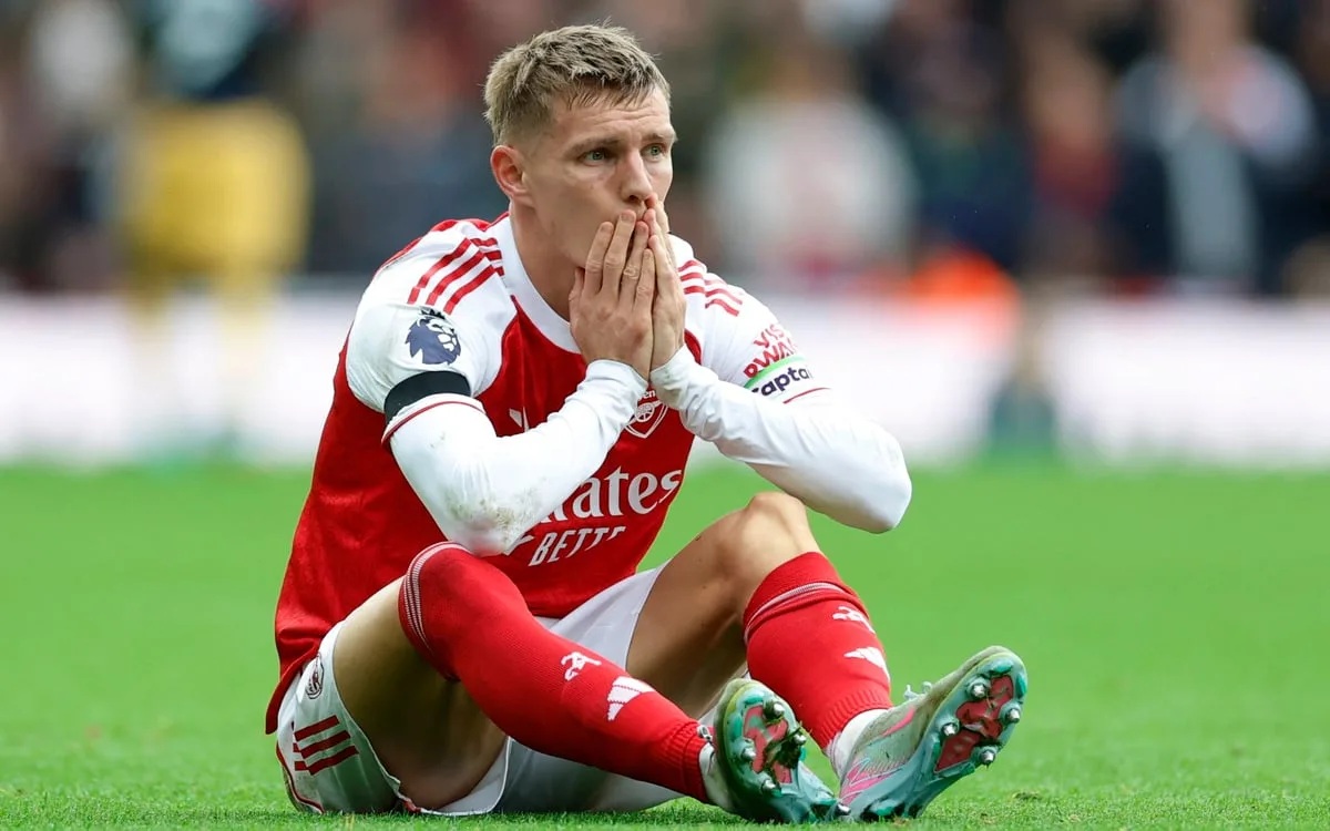 Choáng với hóa đơn khách sạn của HLV Mourinho - Ảnh 2.