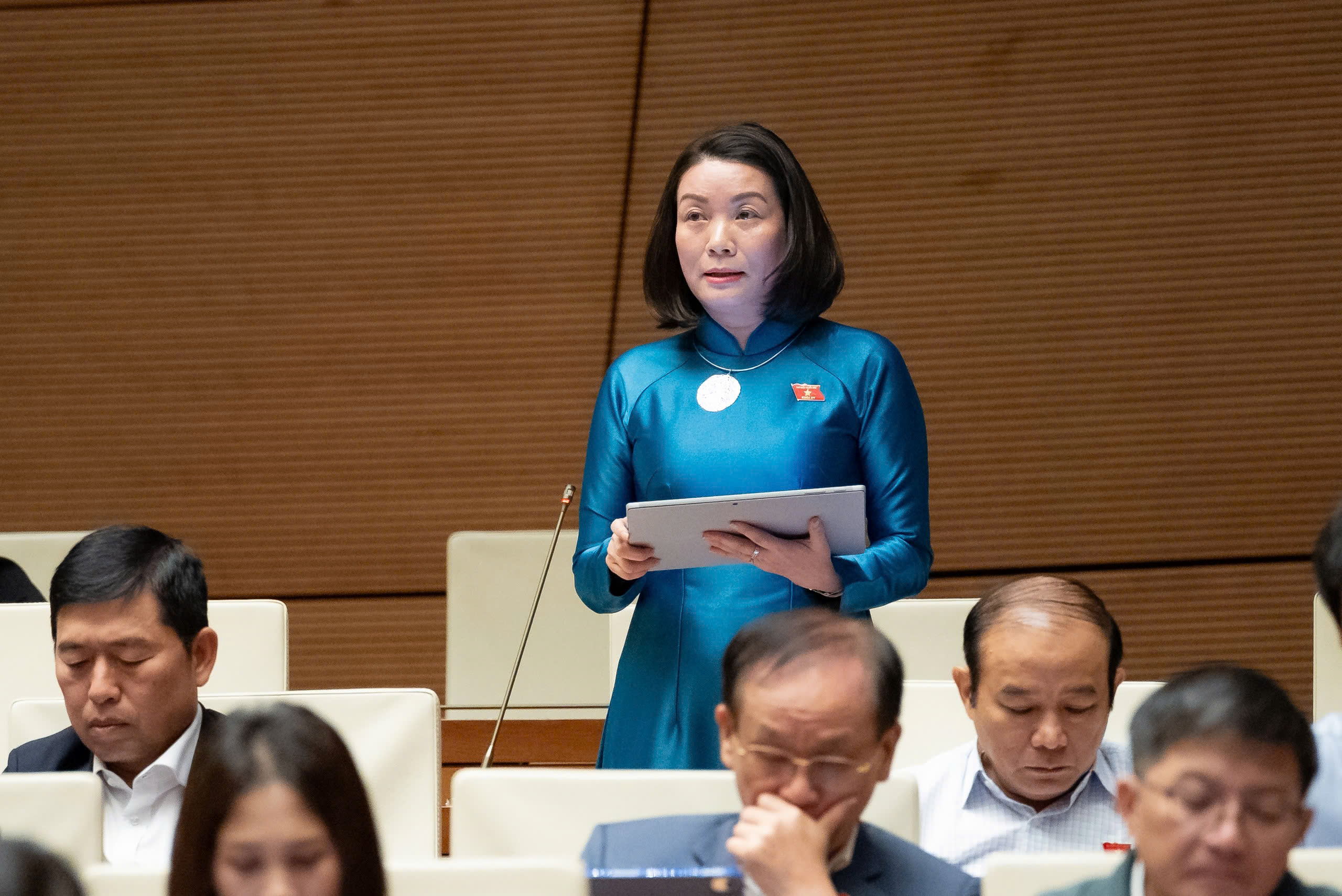 Đề nghị bổ sung cơ chế, chính sách với phụ nữ sinh con thứ 3 trở lên- Ảnh 2.