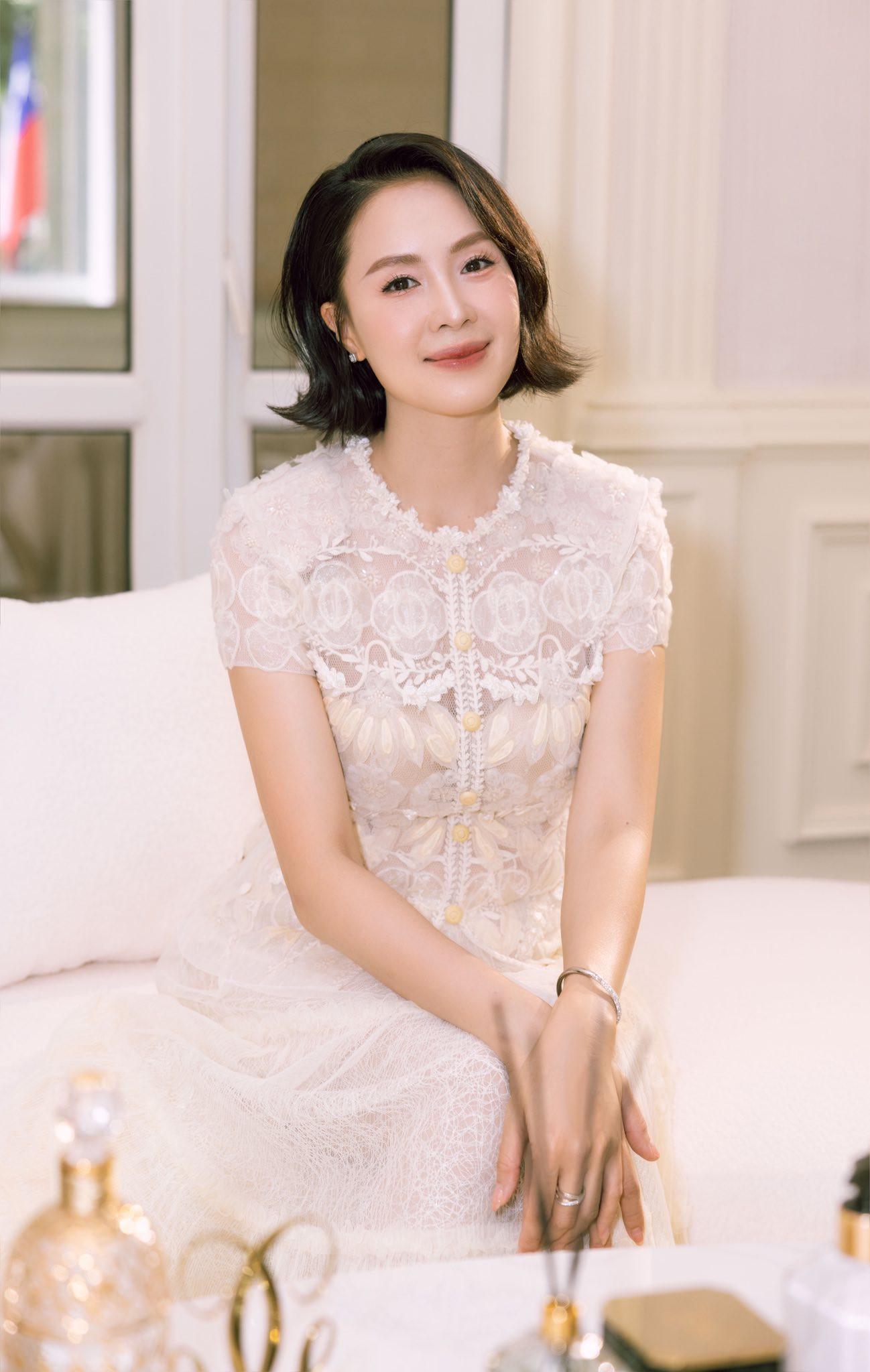 Nhan sắc đời thực "hack tuổi" của mỹ nhân phim Lằn ranh - Ảnh 17.