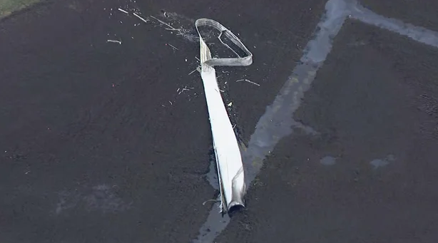 Sự cố khiến cánh turbine điện gió rụng khỏi tháp cao 92 mét- Ảnh 3.