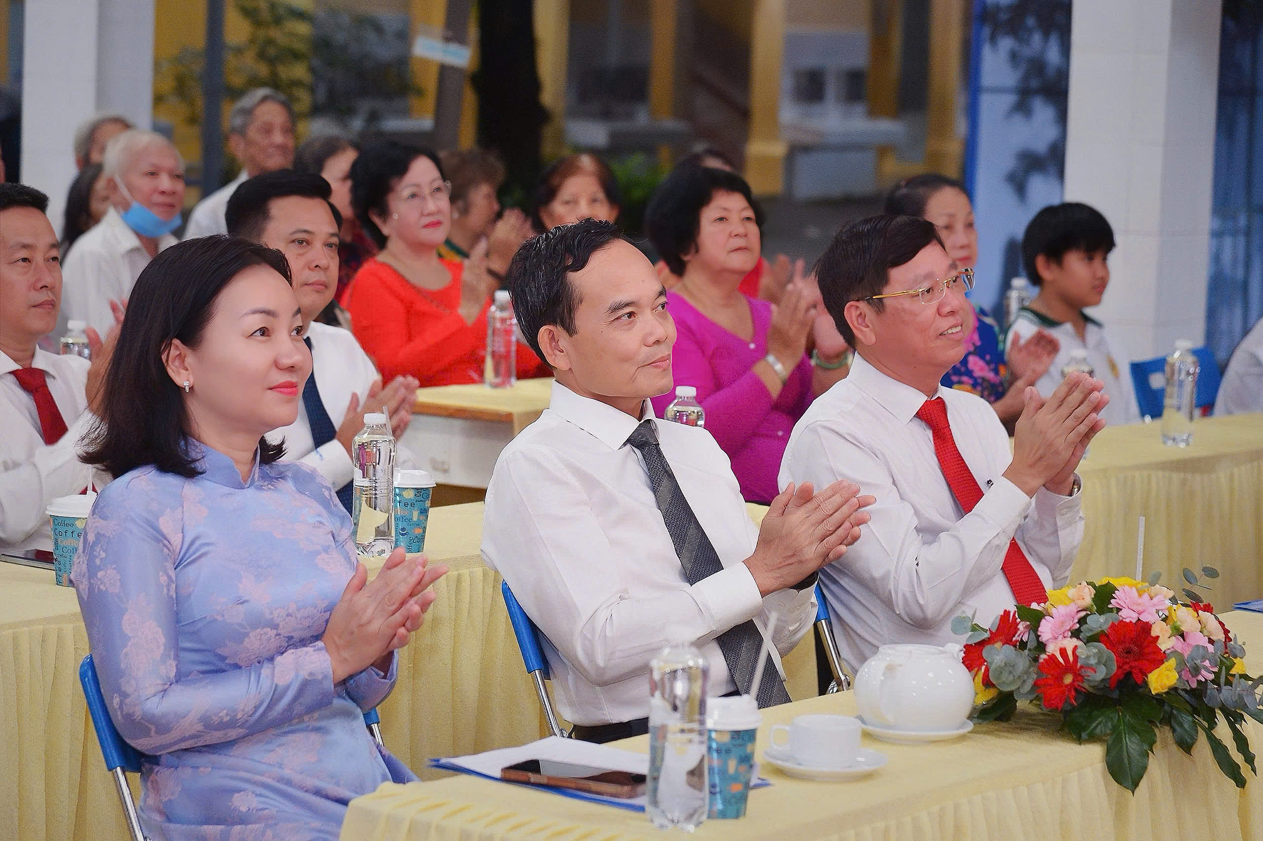 Bí thư Tp.HCM Trần Lưu Quang: Mỗi ngôi nhà là một “tế bào đoàn kết”, mỗi con hẻm là một “điểm sáng nghĩa tình”- Ảnh 2.