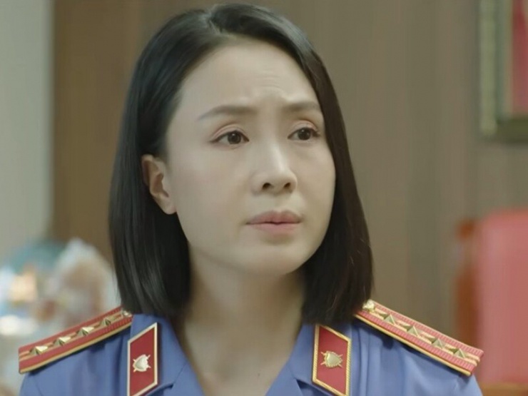 Nhan sắc đời thực "hack tuổi" của mỹ nhân phim Lằn ranh - Ảnh 1.