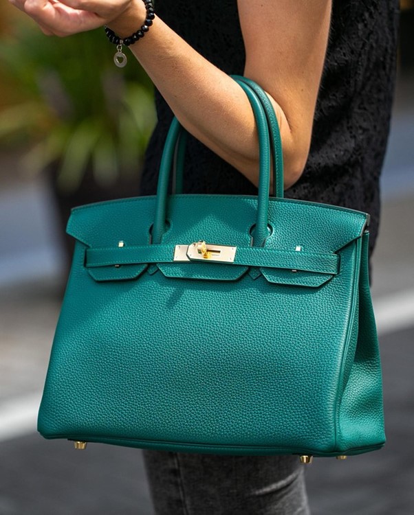 Nữ ca sĩ trở thành "gián điệp khổ nhất thế giới" xách Hermès nửa tỷ đồng chơi game show - Ảnh 3.