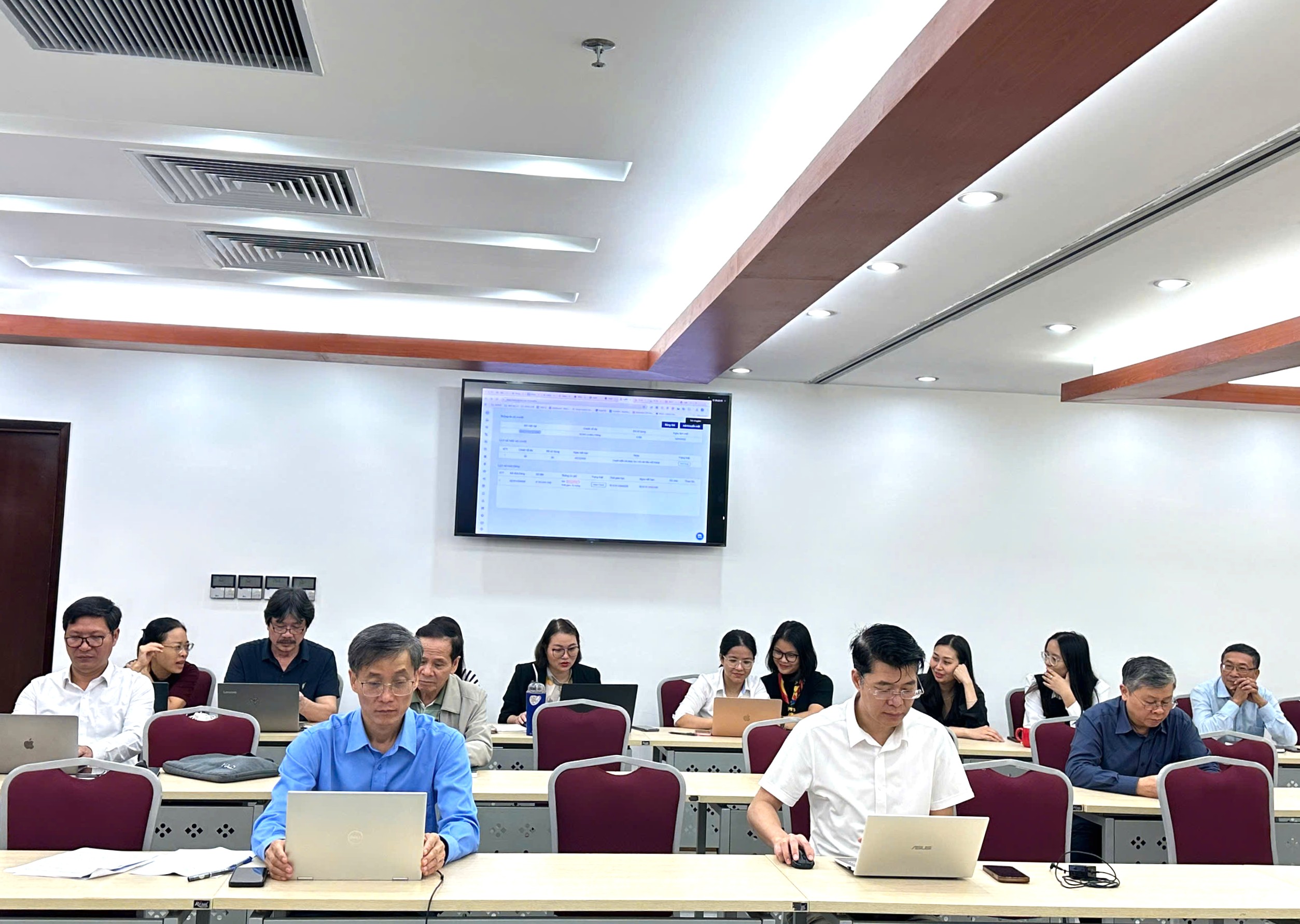 Hội Luật gia Việt Nam tập huấn ứng dụng AI trong công tác chuyên môn- Ảnh 1.