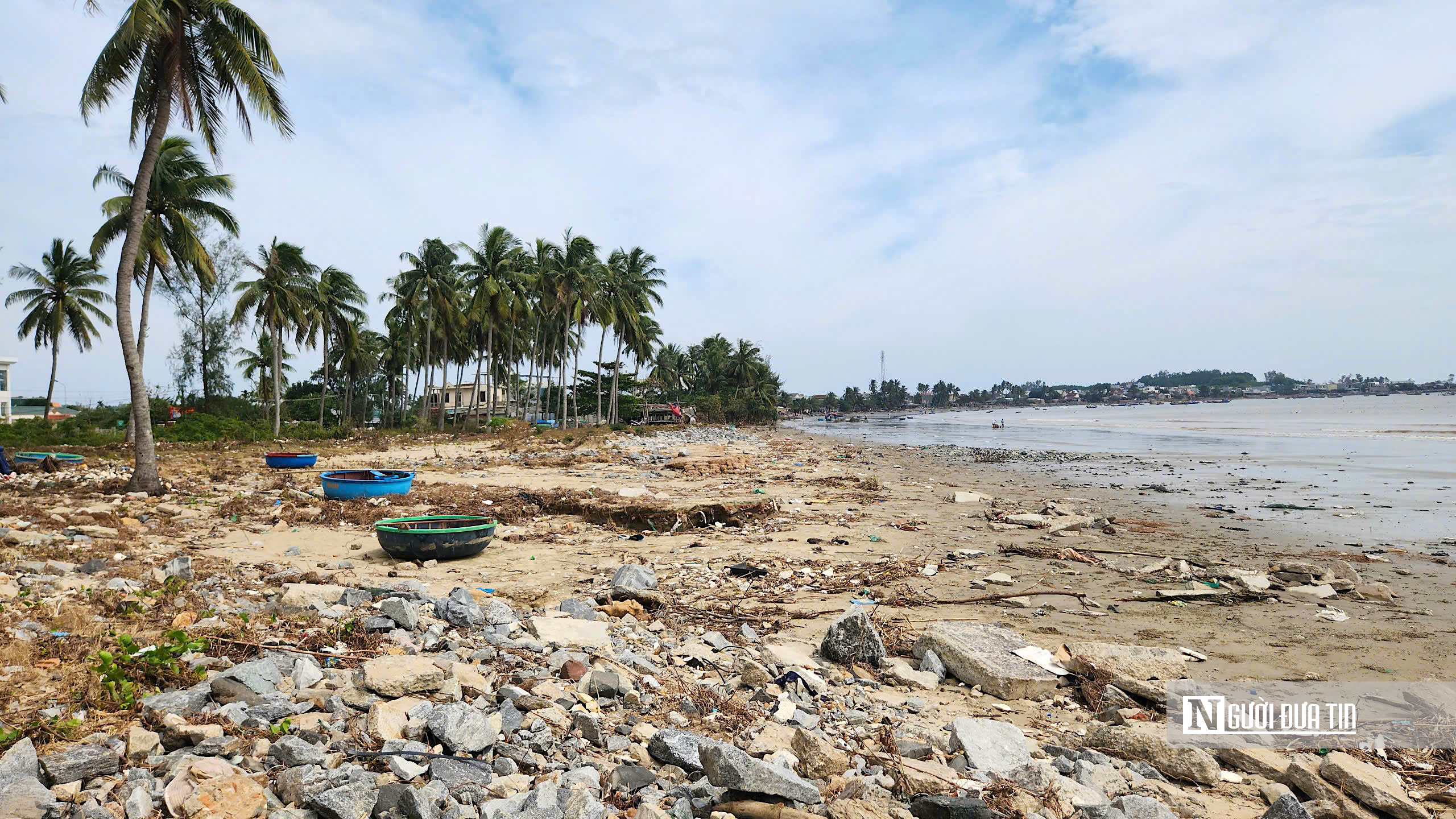 Dân Quảng Ngãi thấp thỏm lo triều cường "nuốt" nhà, tài sản- Ảnh 6.