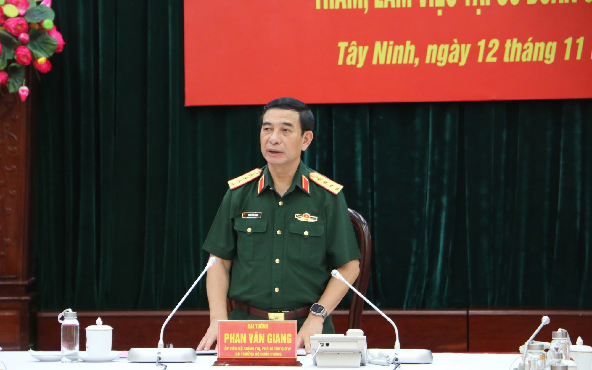 Đại tướng Phan Văn Giang làm việc với Ban Thường vụ Tỉnh ủy Tây Ninh - Ảnh 3.