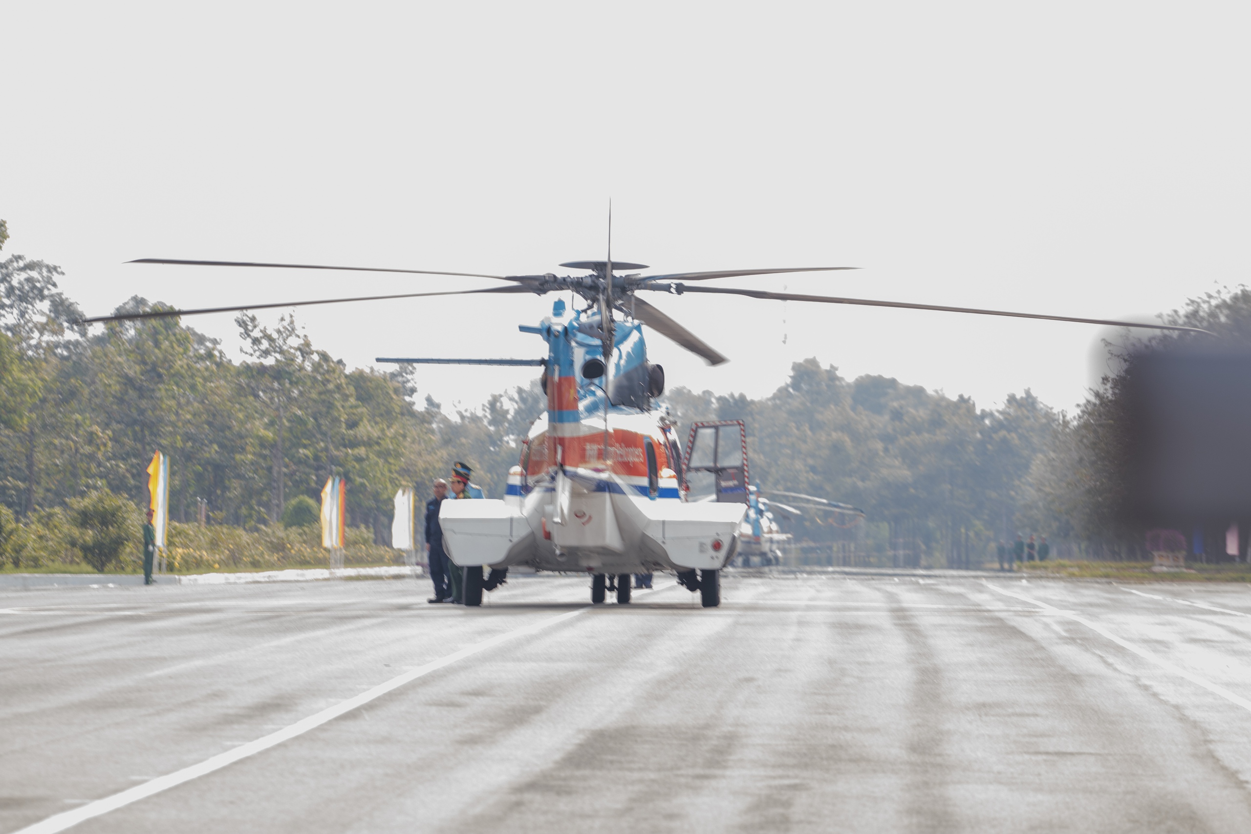 Đại tướng Phan Văn Giang làm việc với Sư đoàn 5 về kết quả 10 tháng đầu năm- Ảnh 3.