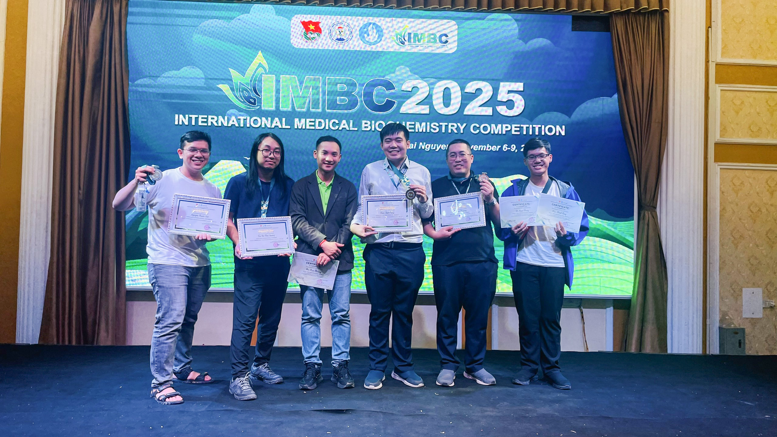 Sinh viên Y Việt Nam giành 4 huy chương tại cuộc thi Hóa sinh quốc tế - Ảnh 2.