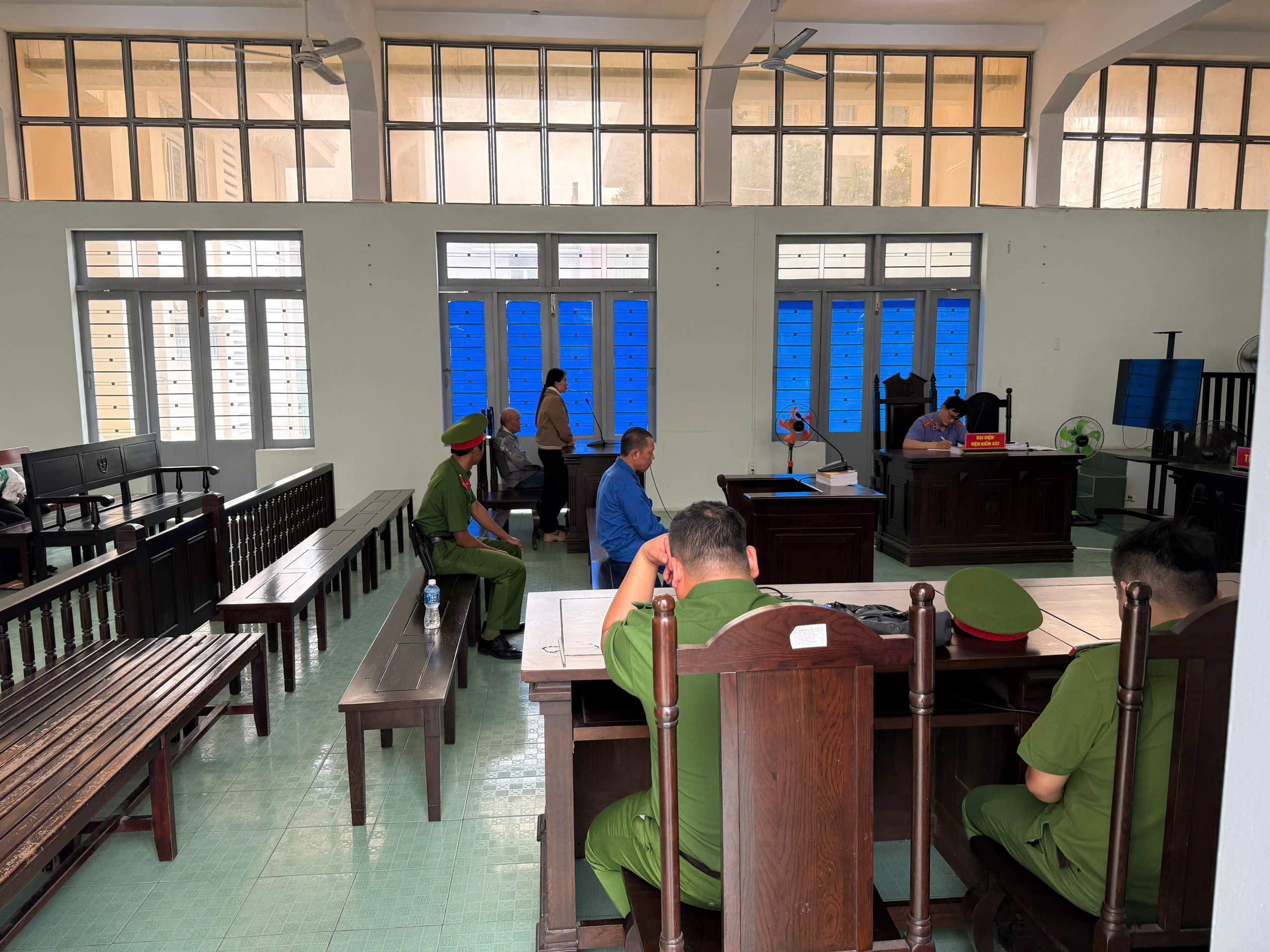 Trộm két sắt của cậu ruột chính là “thần bài” nổi tiếng thế giới, người cháu lãnh 13 năm tù - Ảnh 1.