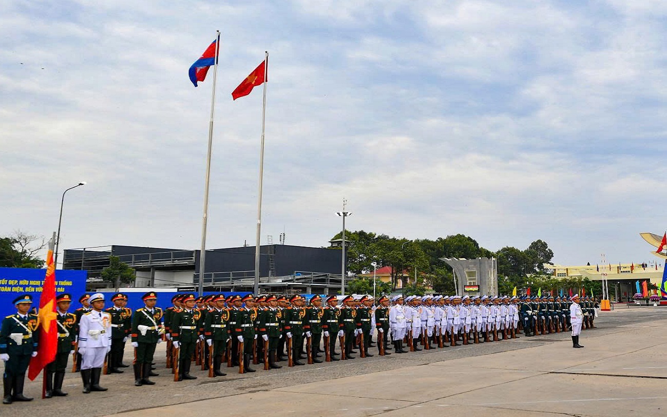 Đại tướng Phan Văn Giang làm việc với Sư đoàn 5 về kết quả 10 tháng đầu năm- Ảnh 10.