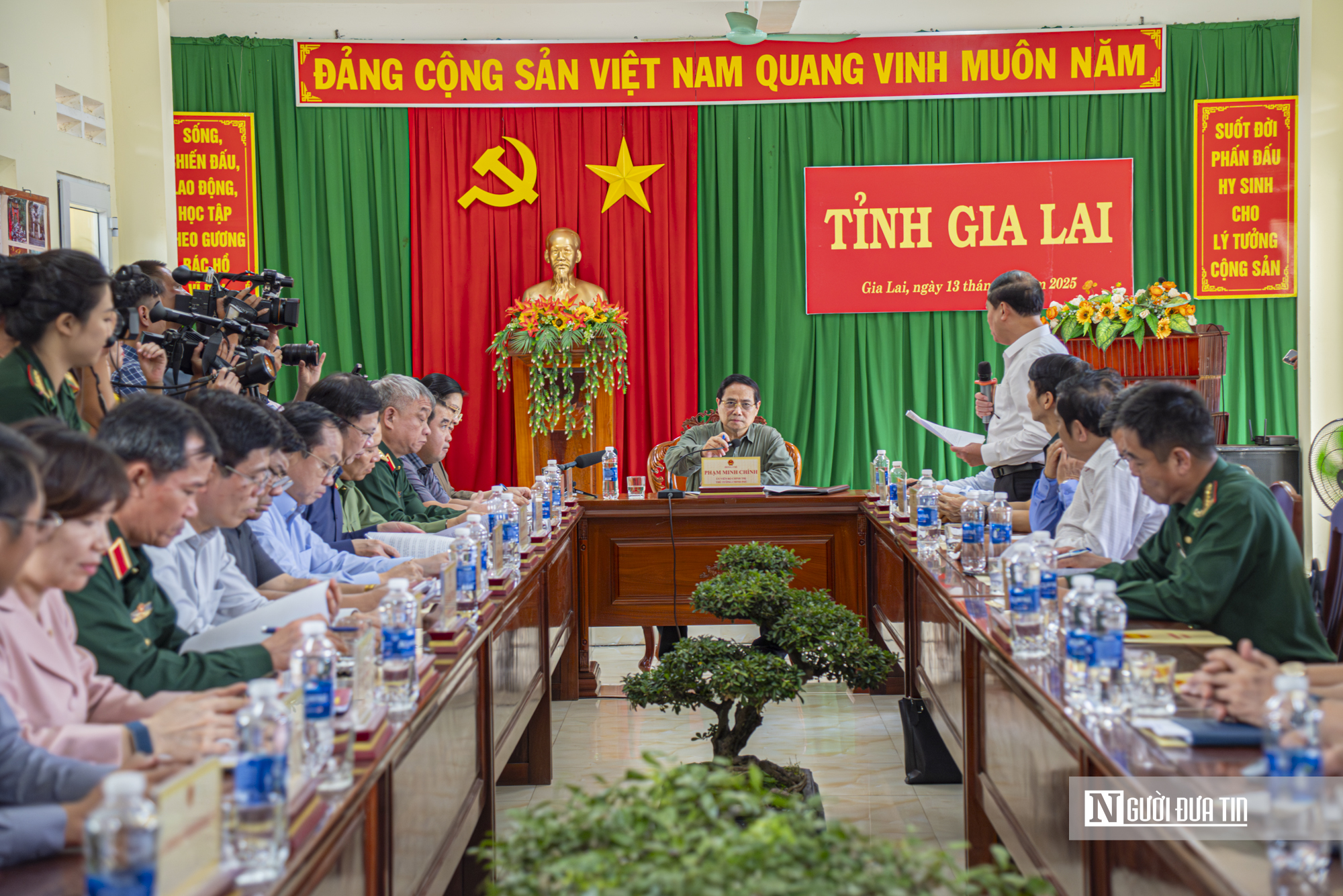 Thủ tướng Phạm Minh Chính: Khẩn cấp dành ngay 60 tỷ đồng để làm khu tái định cư- Ảnh 1. Thủ tướng Phạm Minh Chính: Khẩn cấp dành ngay 60 tỷ đồng để làm khu tái định cư- Ảnh 1.