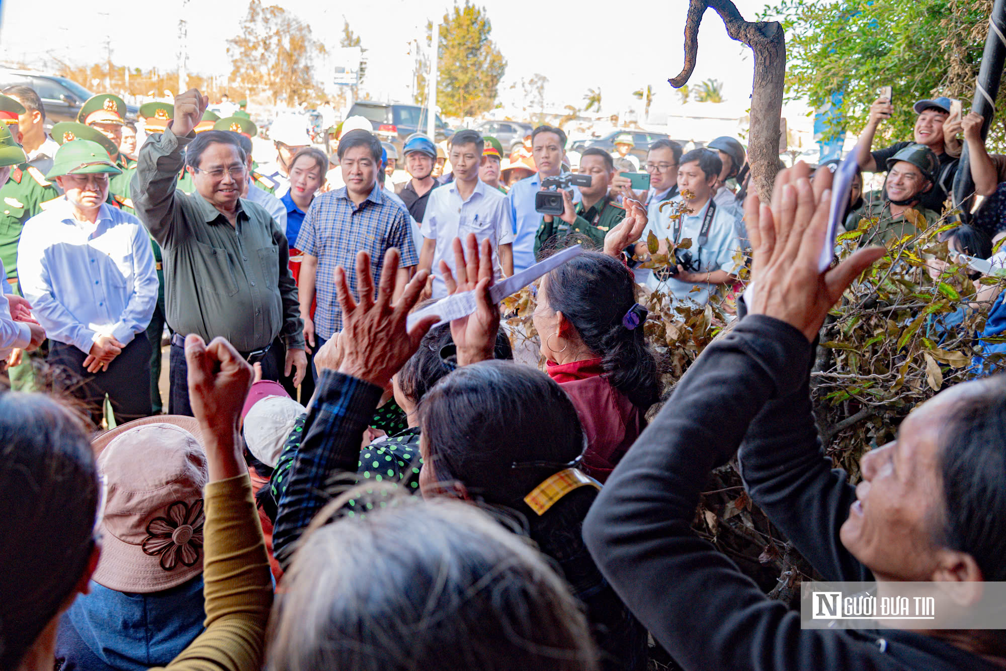 Thủ tướng Phạm Minh Chính: Hỗ trợ người dân hư hỏng nhà, không để doanh nghiệp đứt gãy sản xuất do bão- Ảnh 2. Thủ tướng Phạm Minh Chính: Hỗ trợ người dân hư hỏng nhà, không để doanh nghiệp đứt gãy sản xuất do bão- Ảnh 2.