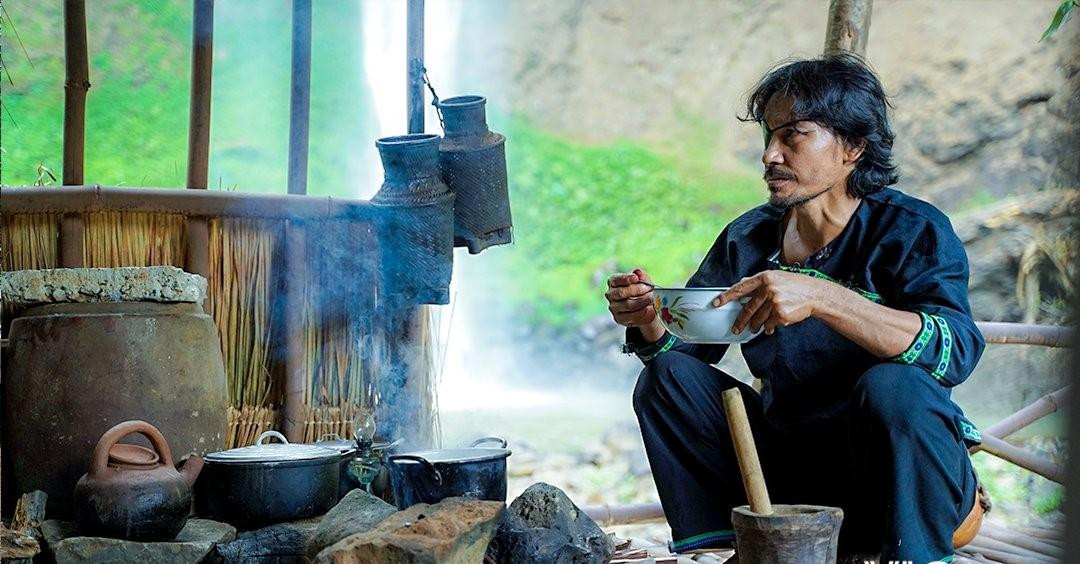 Nam diễn viên muốn được "thoát nghèo", tuổi 55 vẫn gồng gánh bươn chải - Ảnh 3.