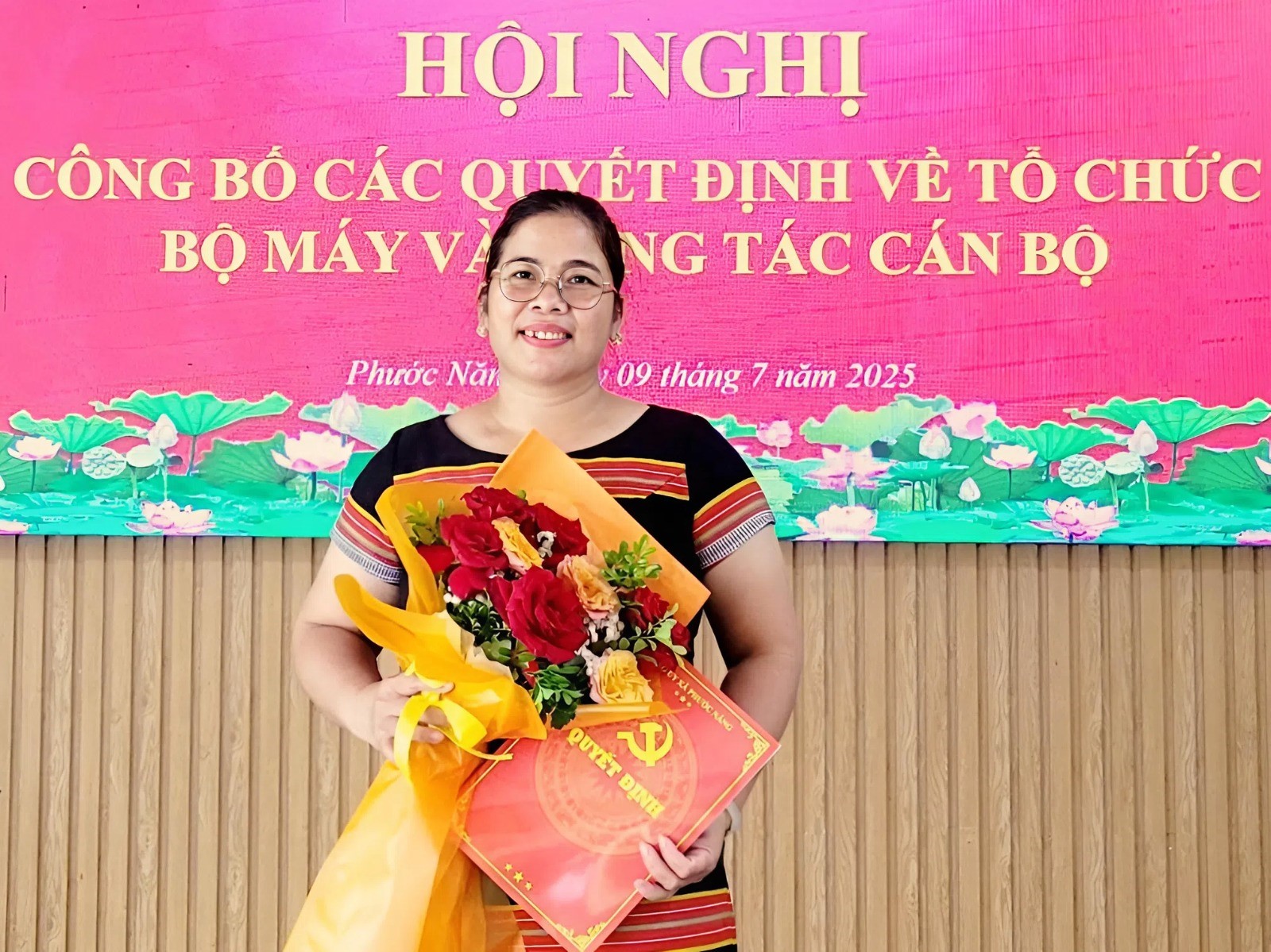 Nữ Chủ tịch Mặt trận Tổ quốc xã người Ca Dong và phong trào “Vì an ninh Tổ quốc”, kết nối yêu thương- Ảnh 1. Nữ Chủ tịch Mặt trận Tổ quốc xã người Ca Dong và phong trào “Vì an ninh Tổ quốc”, kết nối yêu thương- Ảnh 1.