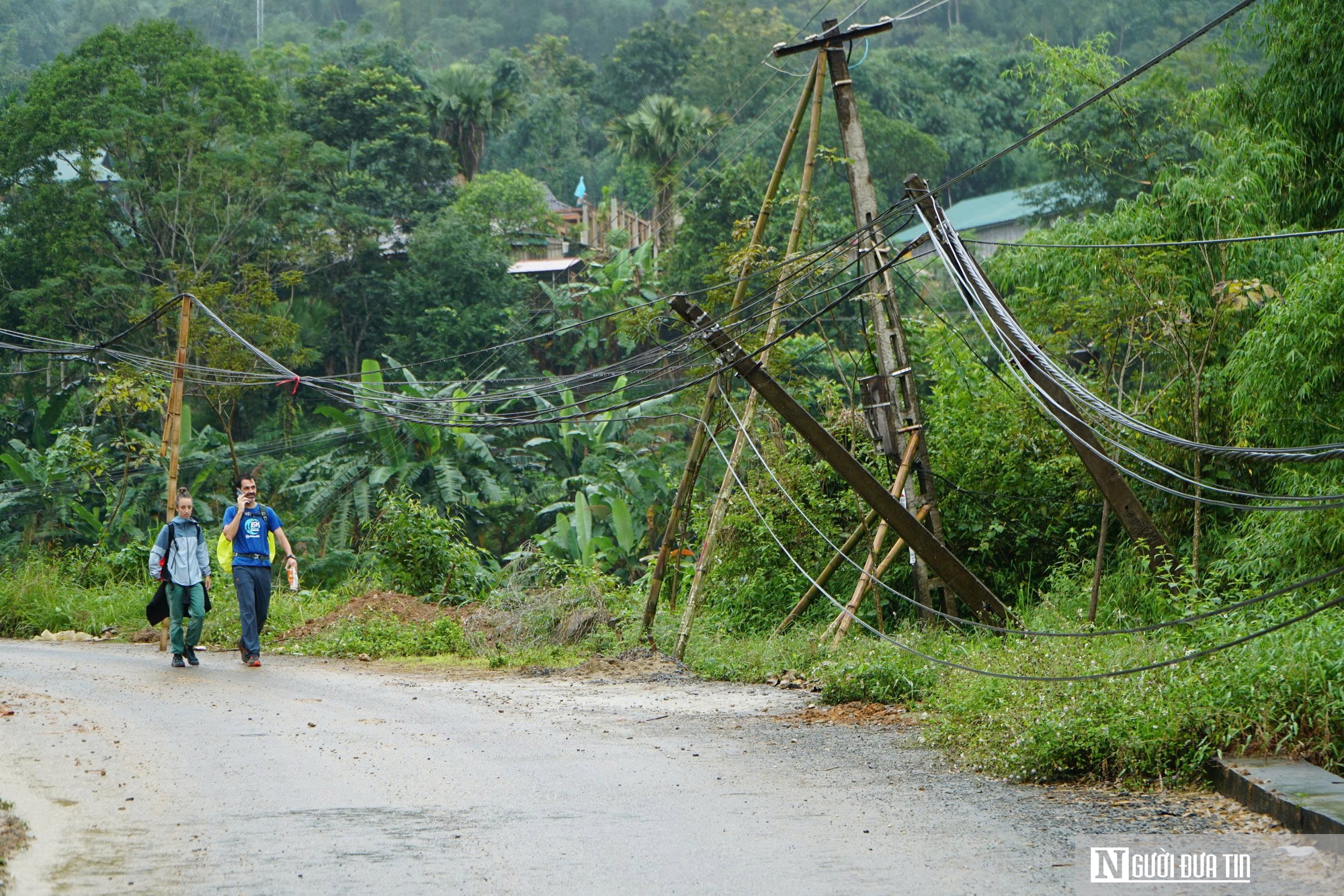 Đường vào Pù Luông nứt toác, "hở hàm ếch" sau bão không ảnh hưởng đến du lịch - Ảnh 7.