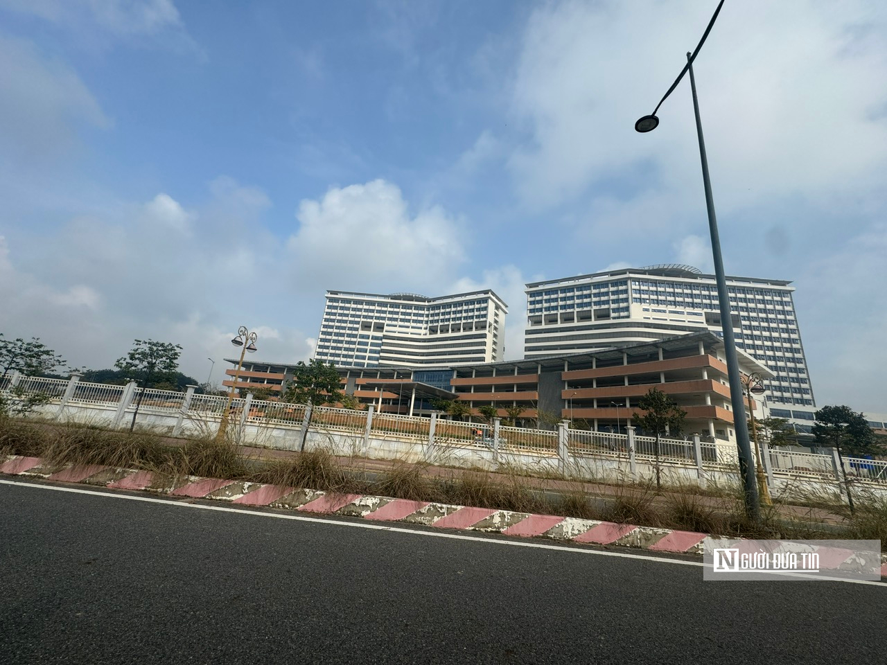 Cận cảnh 2 bệnh viện nghìn tỷ ở Tp.HCM “chờ” ngày hoạt động - Ảnh 4.