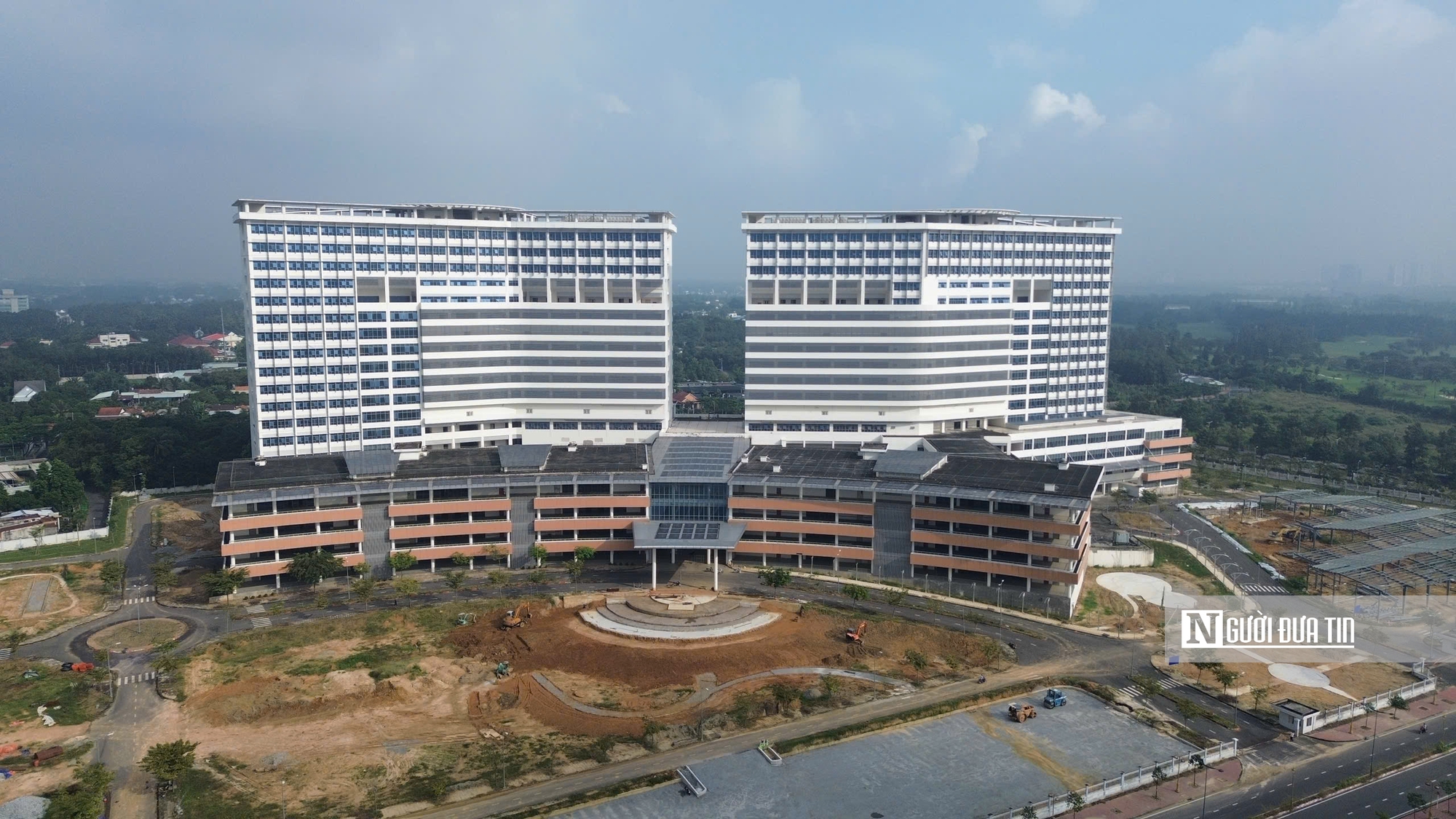 Cận cảnh 2 bệnh viện nghìn tỷ ở Tp.HCM “chờ” ngày hoạt động - Ảnh 6.