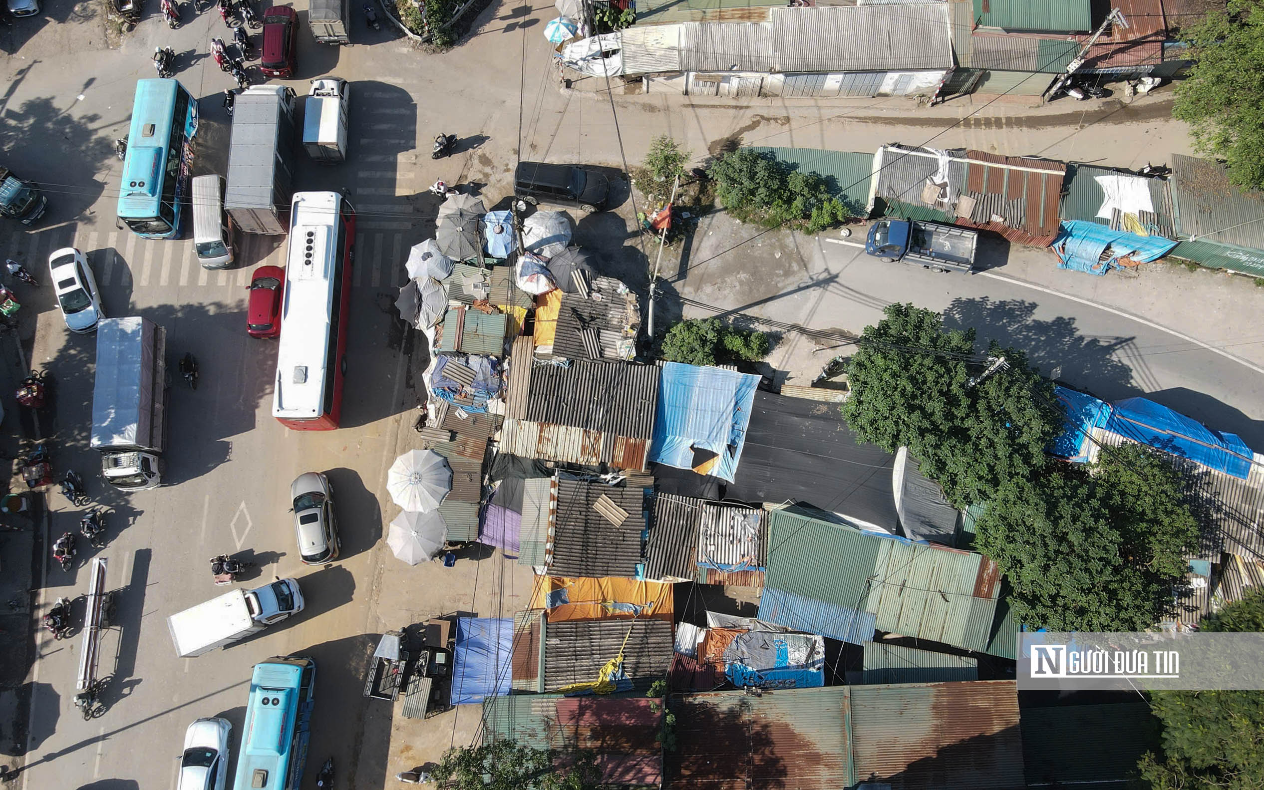 Hà Nội: Cận cảnh khu chợ bỏ hoang được đề xuất chuyển đổi thành nhà ở xã hội - Ảnh 4.