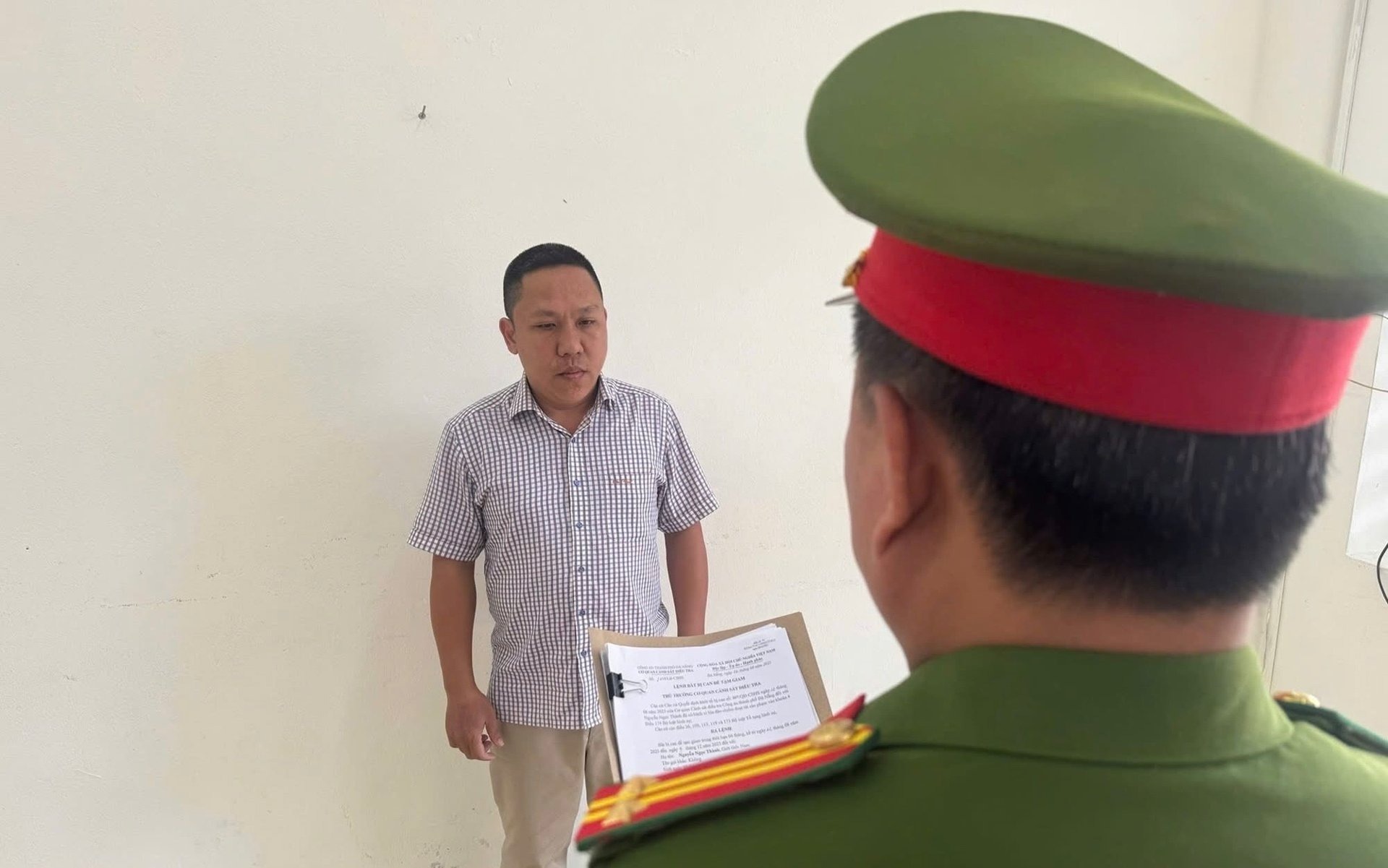 Bắt tổng giám đốc bán đất "dự án ma", lừa gần 6 tỷ đồng- Ảnh 1. Bắt tổng giám đốc bán đất "dự án ma", lừa gần 6 tỷ đồng- Ảnh 1.