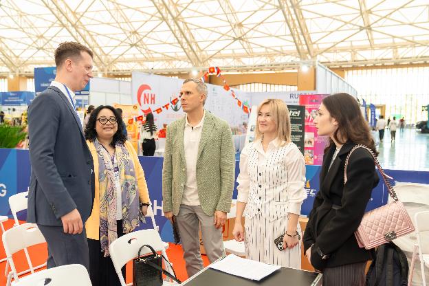 Từ Tuần lễ Công nghiệp và Công nghệ Việt Nam 2025: VEC đưa Việt Nam tiến sâu vào dòng chảy kinh tế Expo toàn cầu - Ảnh 2.