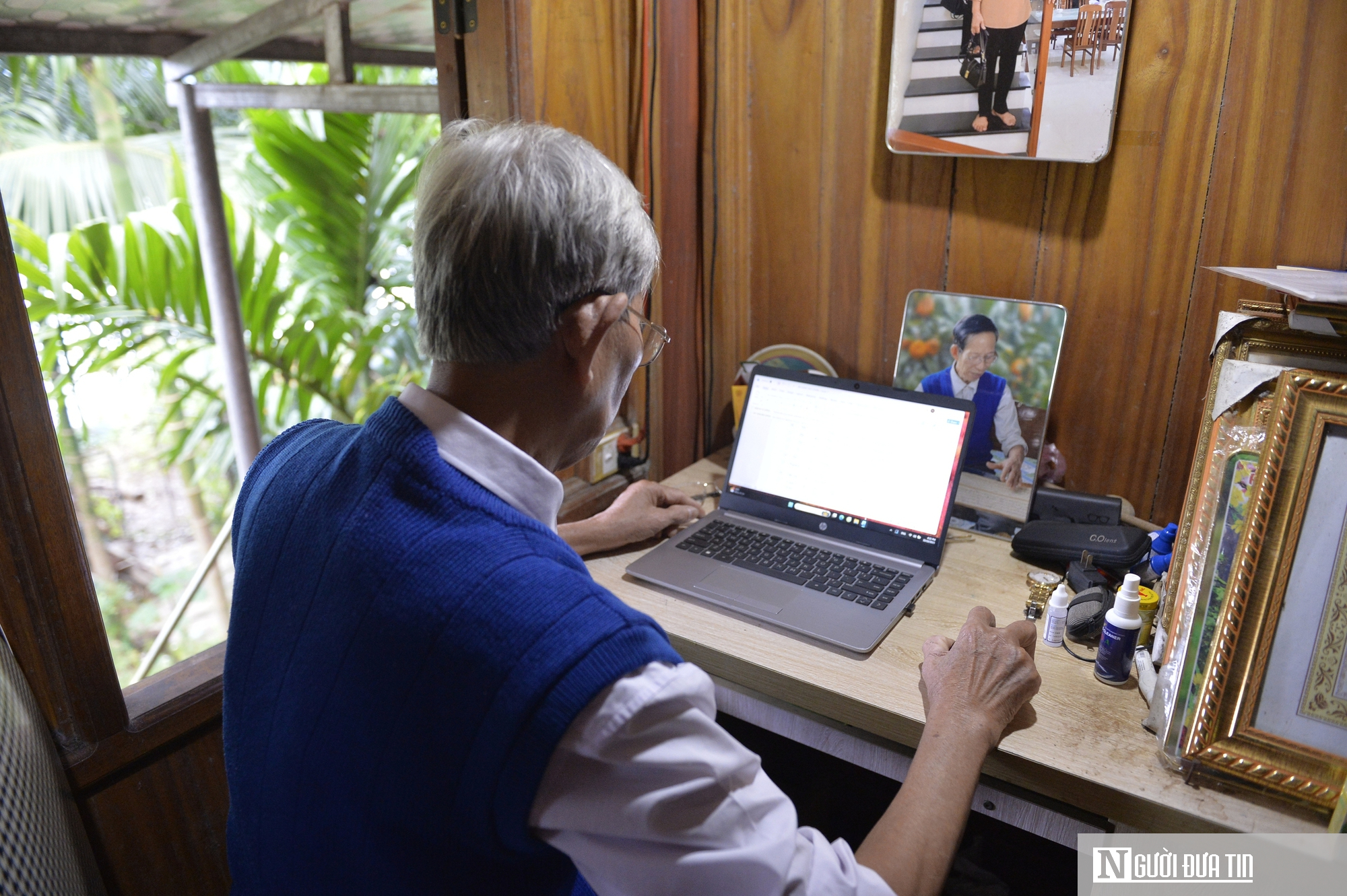 Người thầy 76 tuổi dành hơn nửa đời truyền dạy chữ Thái cổ - Ảnh 2.