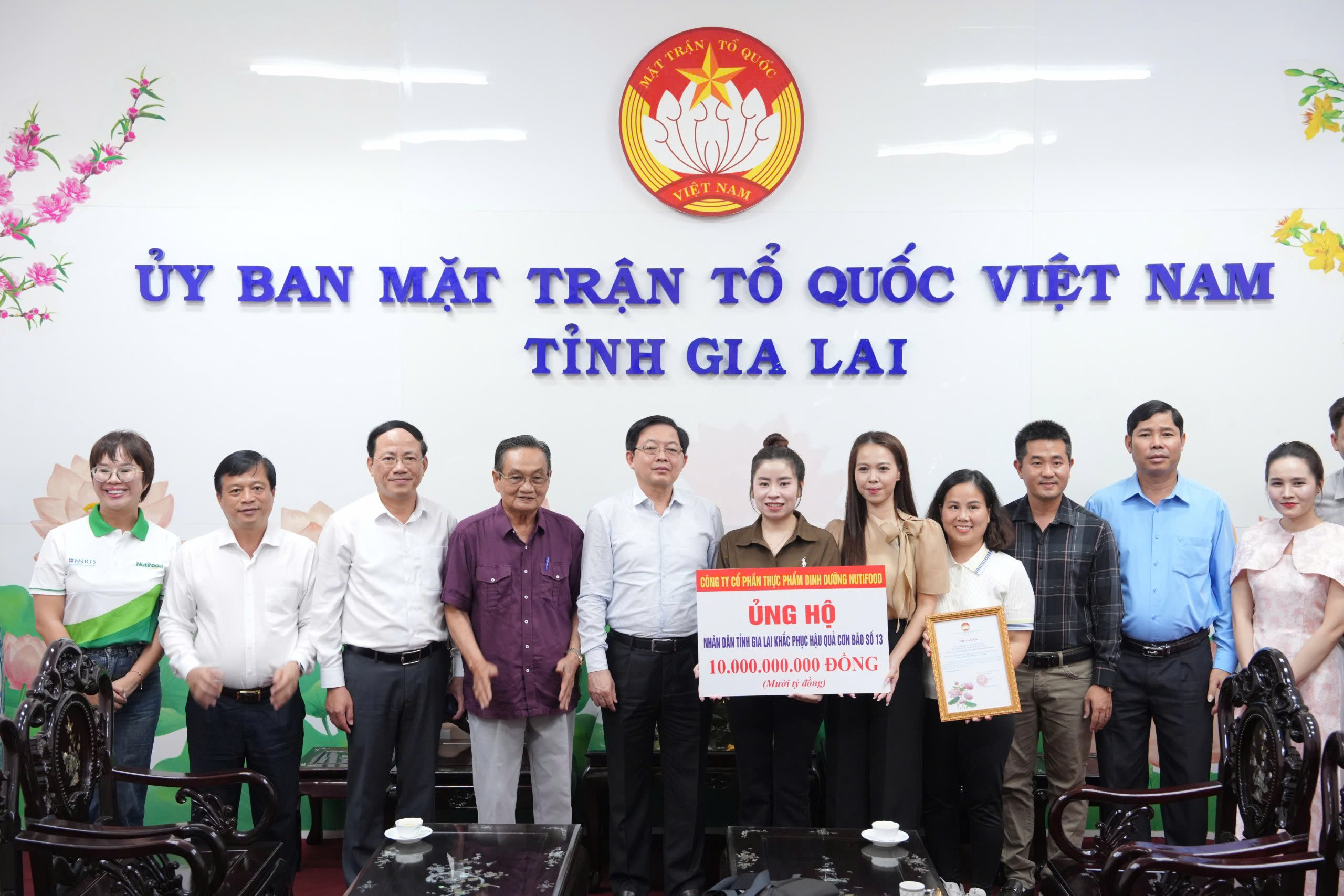 10 tỷ đồng hỗ trợ người dân Gia Lai khắc phục thiệt hại bão lũ- Ảnh 1. 10 tỷ đồng hỗ trợ người dân Gia Lai khắc phục thiệt hại bão lũ- Ảnh 1.