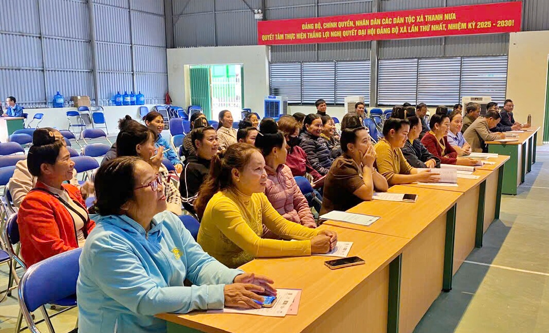 Nỗi trăn trở của luật gia trong hành trình 10 năm bền bỉ mang pháp luật đến người nghèo- Ảnh 2. Nỗi trăn trở của luật gia trong hành trình 10 năm bền bỉ mang pháp luật đến người nghèo- Ảnh 2.