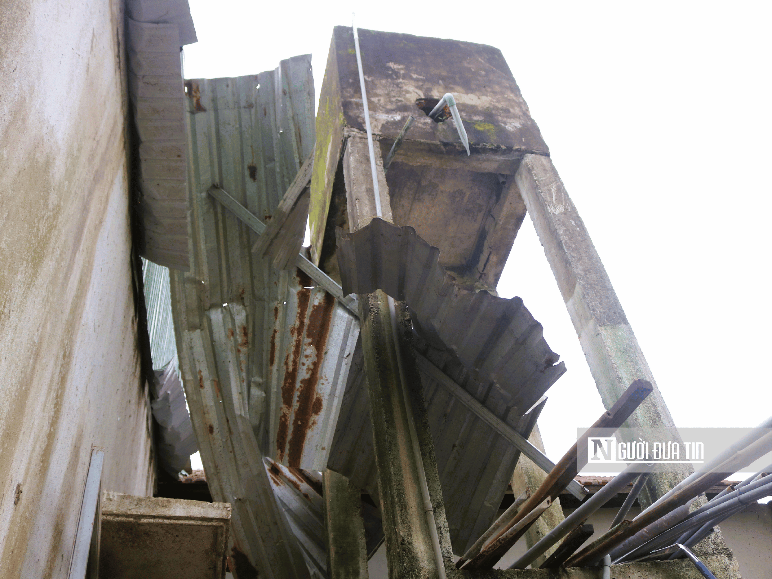 Đà Nẵng: Khẩn trương khắc phục hậu quả lốc xoáy - Ảnh 1.