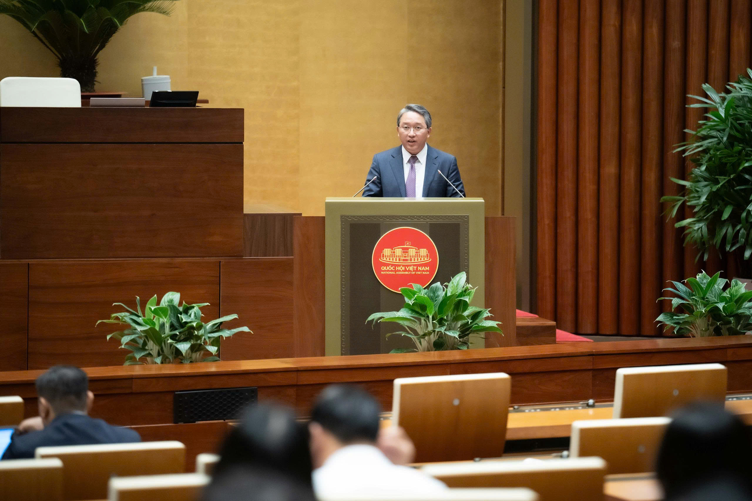 Bảo đảm minh bạch, công bằng trong tuyển dụng, điều động, thuyên chuyển nhân sự giáo dục - Ảnh 1.