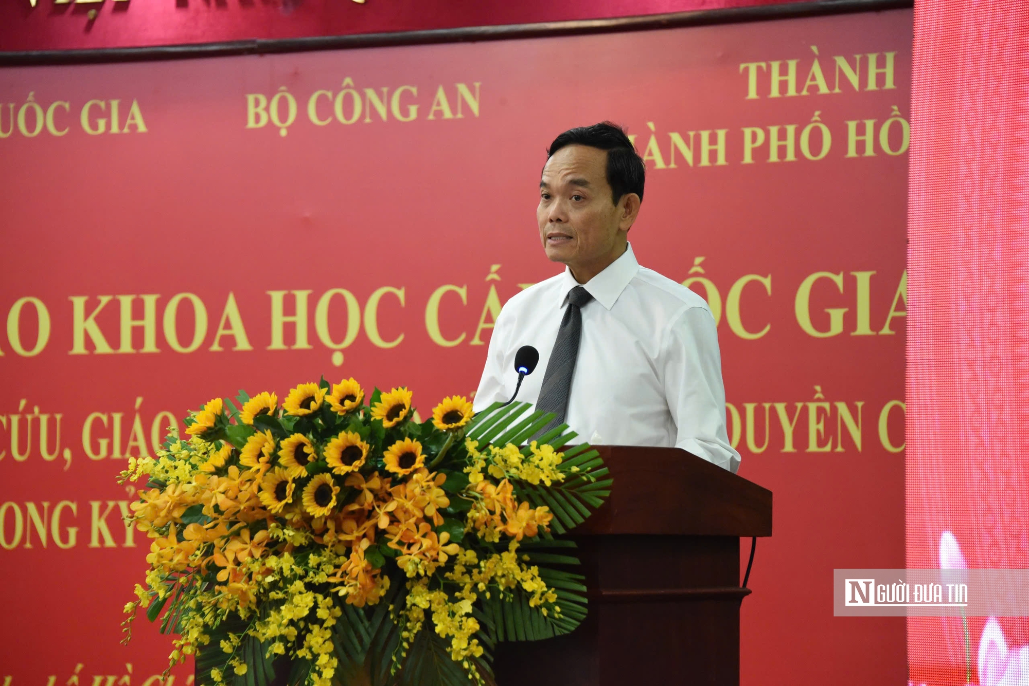 Bí thư Trần Lưu Quang: Quyền con người là "sợi chỉ đỏ" trong mọi chủ trương của Thành phố- Ảnh 1. Bí thư Trần Lưu Quang: Quyền con người là "sợi chỉ đỏ" trong mọi chủ trương của Thành phố- Ảnh 1.