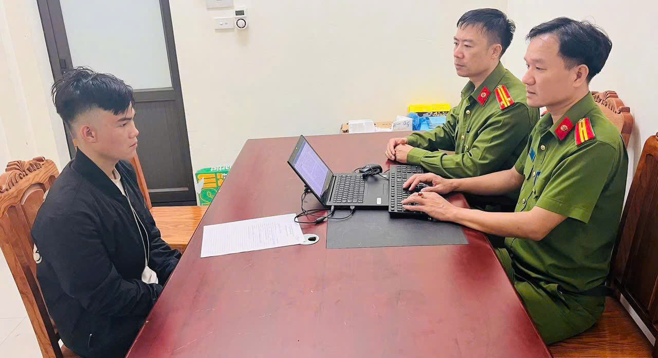 Bắt 2 thanh niên đột nhập, khống chế nữ chủ nhà lúc rạng sáng tại Tam Đảo - Ảnh 2.