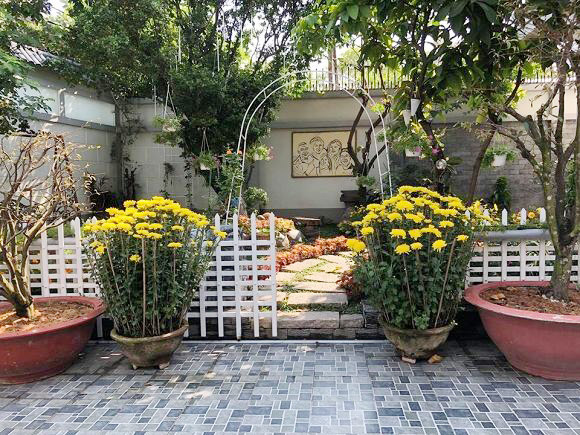 NSND Hồng Vân viên mãn trong cơ ngơi dưỡng già nhiều người mơ ước - Ảnh 2.