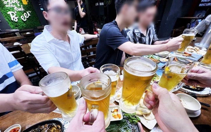 Sau cuộc nhậu tại nh&agrave;, 1 người tử vong, 6 nạn nh&acirc;n nhập viện do ngộ độc rượu - Ảnh 2.