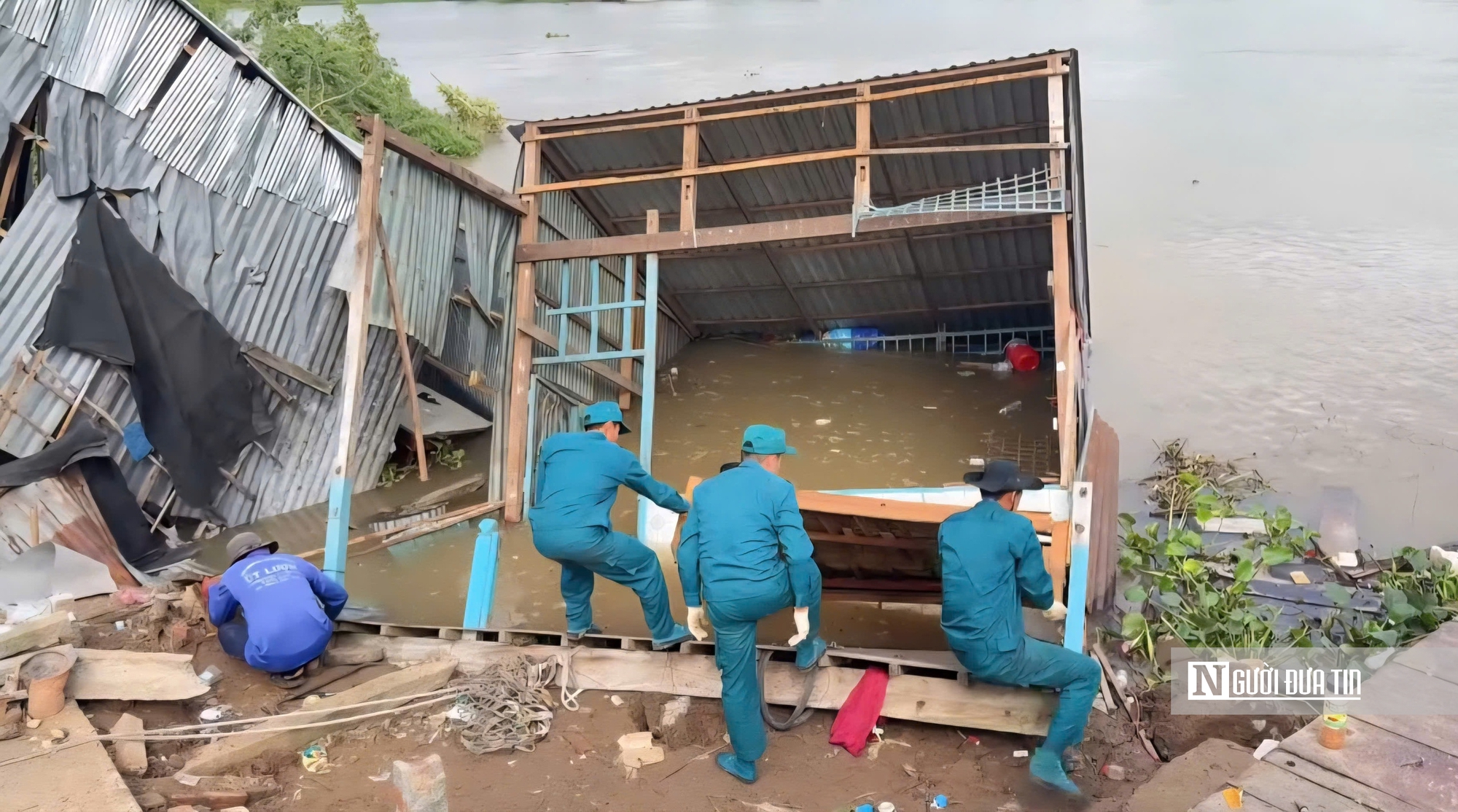 Sạt lở bờ Đông sông Hậu An Giang: Người dân thuật lại khoảnh khắc căn nhà “biến mất” trong vài giây - Ảnh 13.