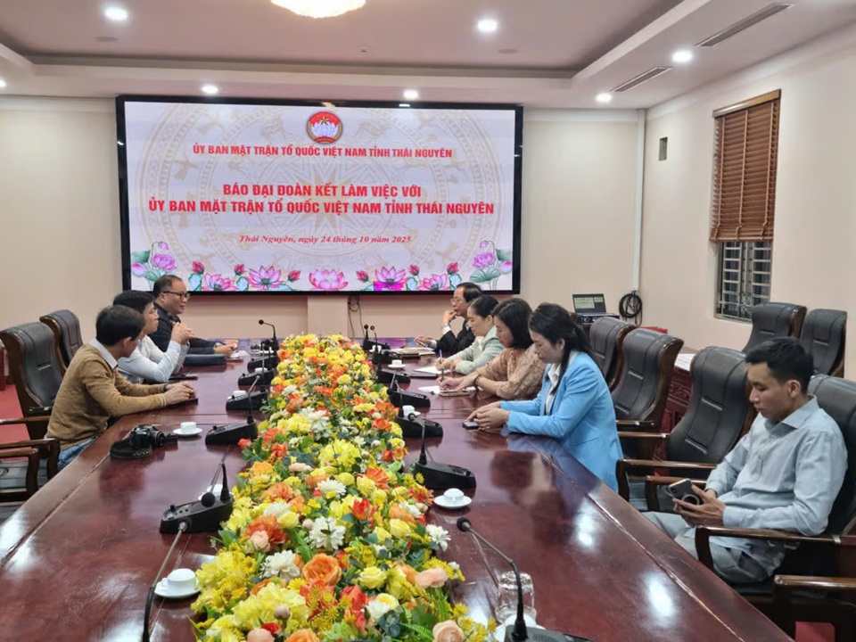 Giải thưởng Vinh danh Người truyền lửa: Bình chọn gương mặt truyền cảm hứng - Ảnh 2.